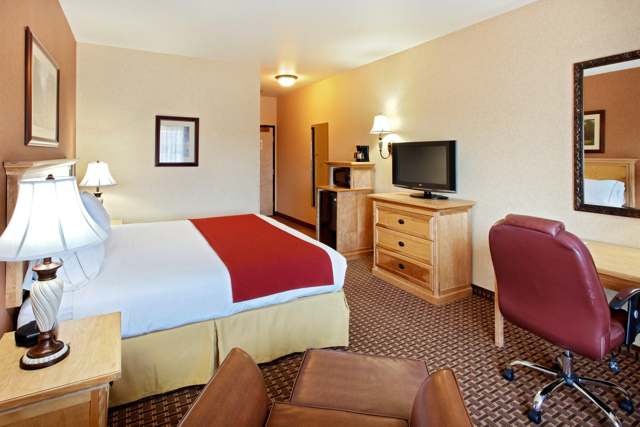 Holiday Inn Express & Suites Kalispell Photo