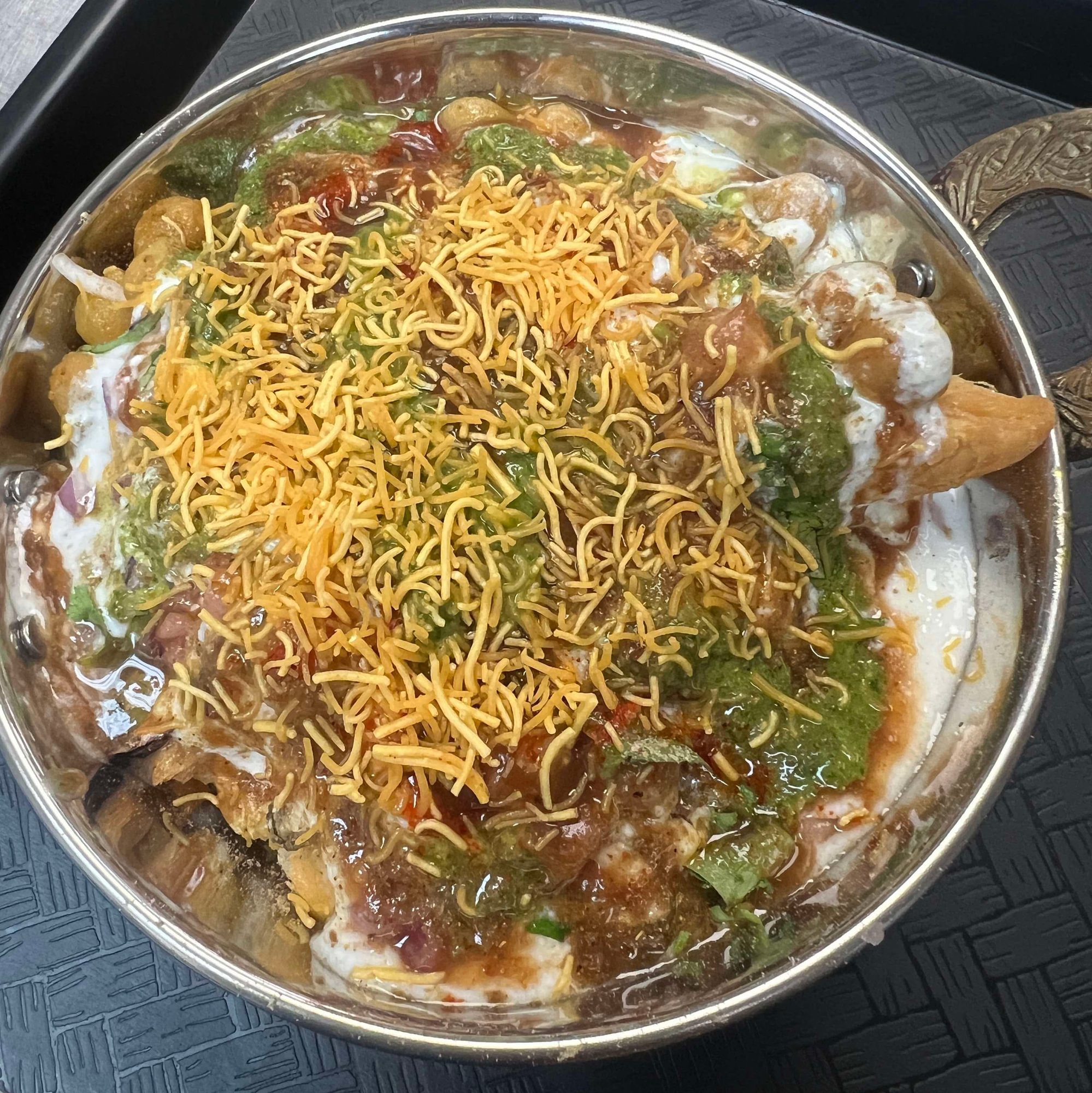 Samosa chaat