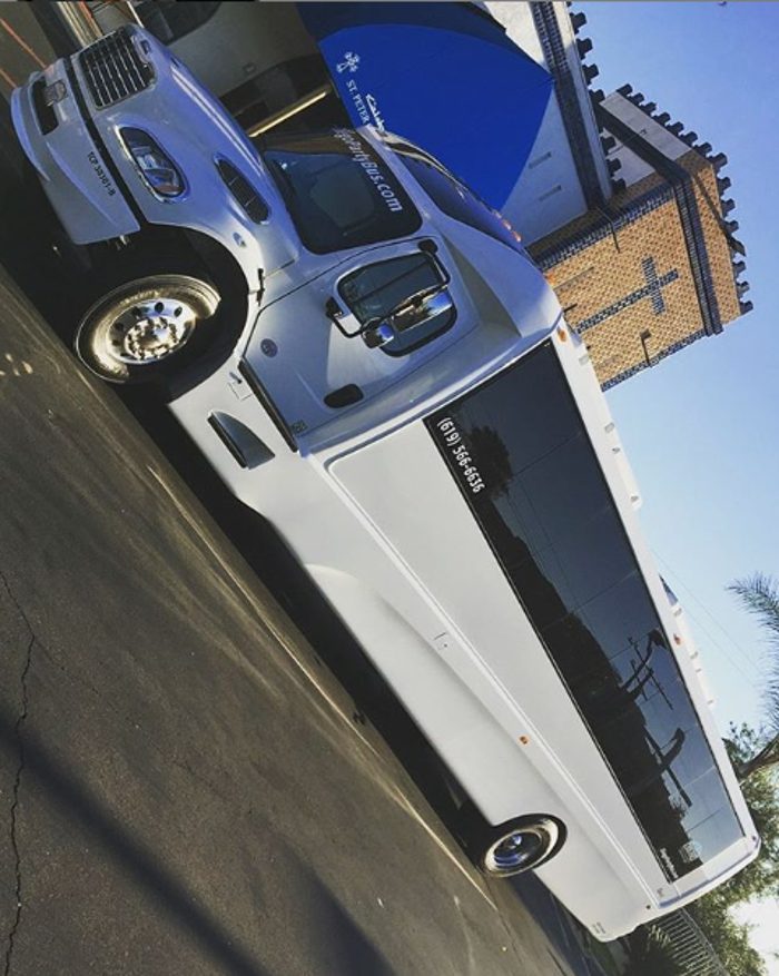 Diego Party Bus & Limo Image
