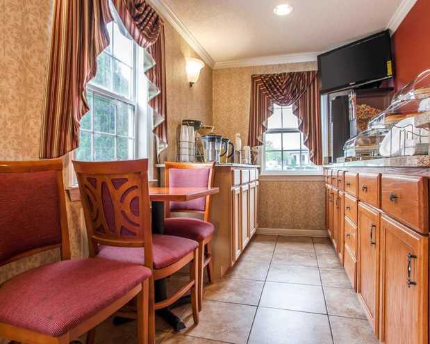 Images Rodeway Inn