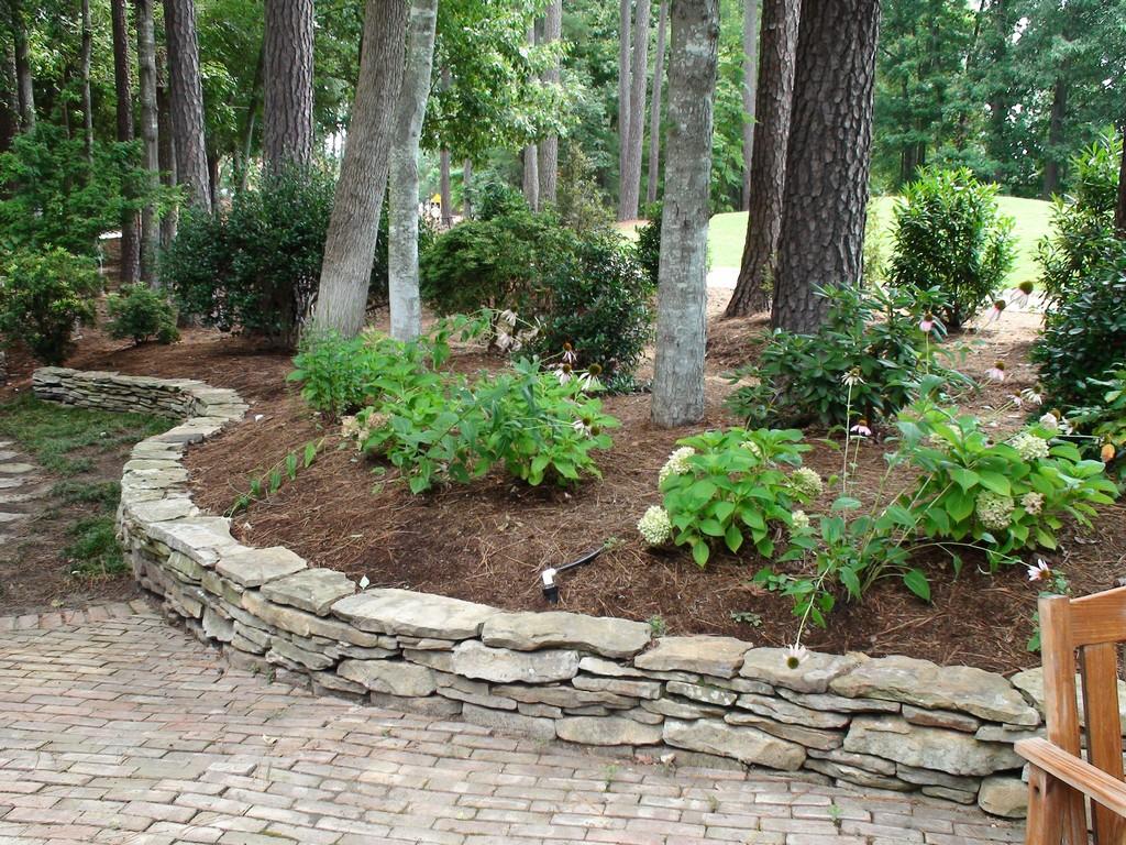 Landscape Logic of North Carolina Logo