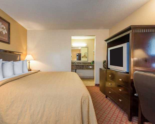 Images Quality Inn