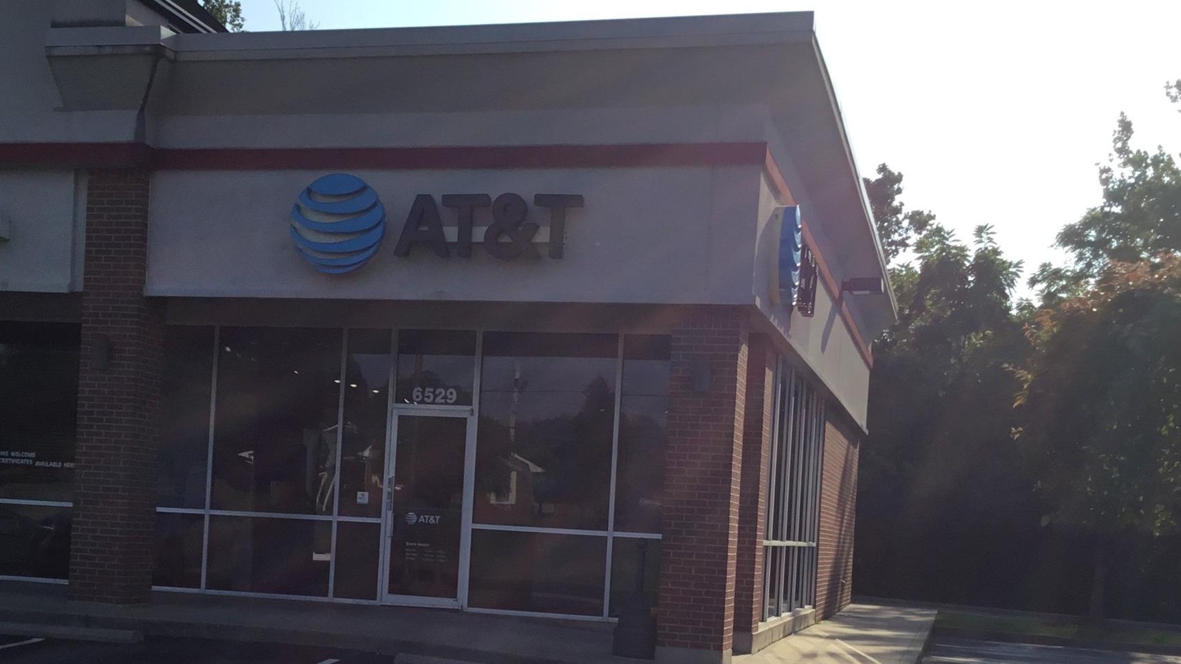 AT&T Store Photo