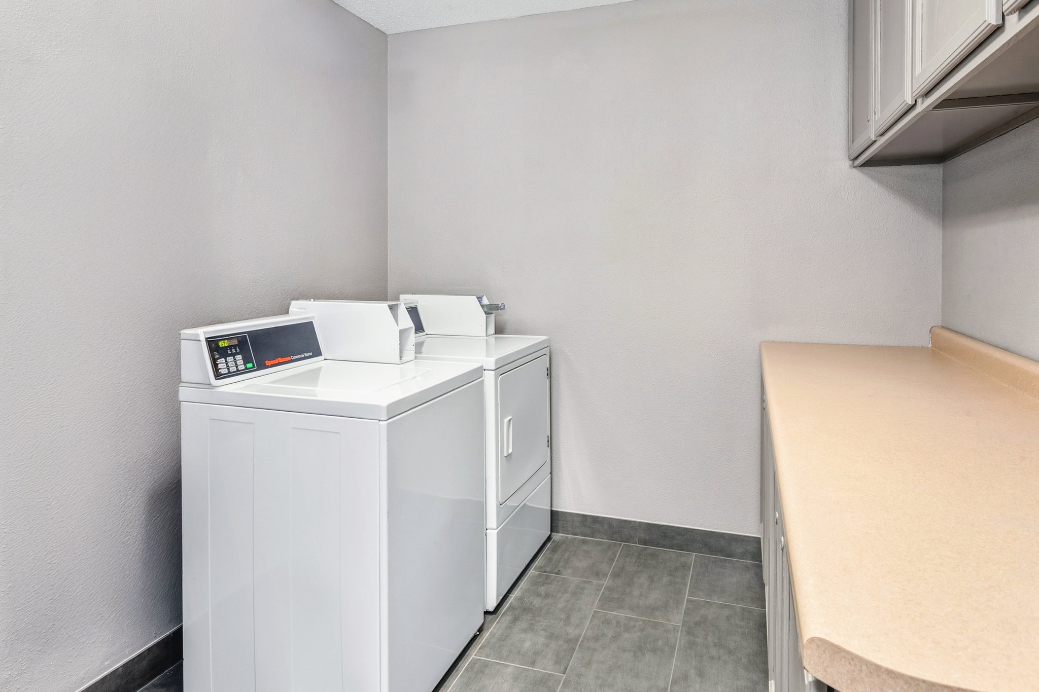 Holiday Inn Express & Suites Bloomington - Normal by IHG Image