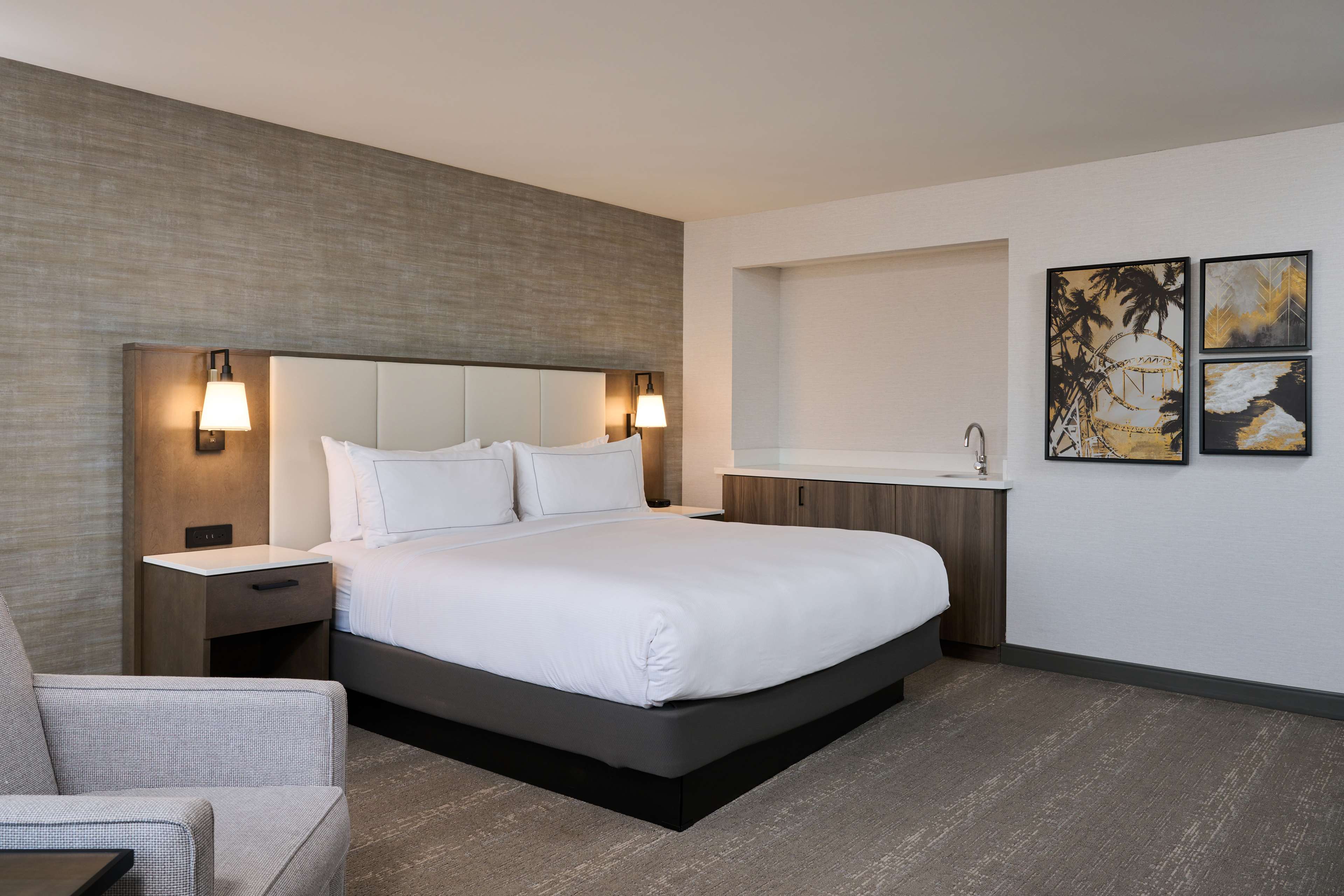 Guest room