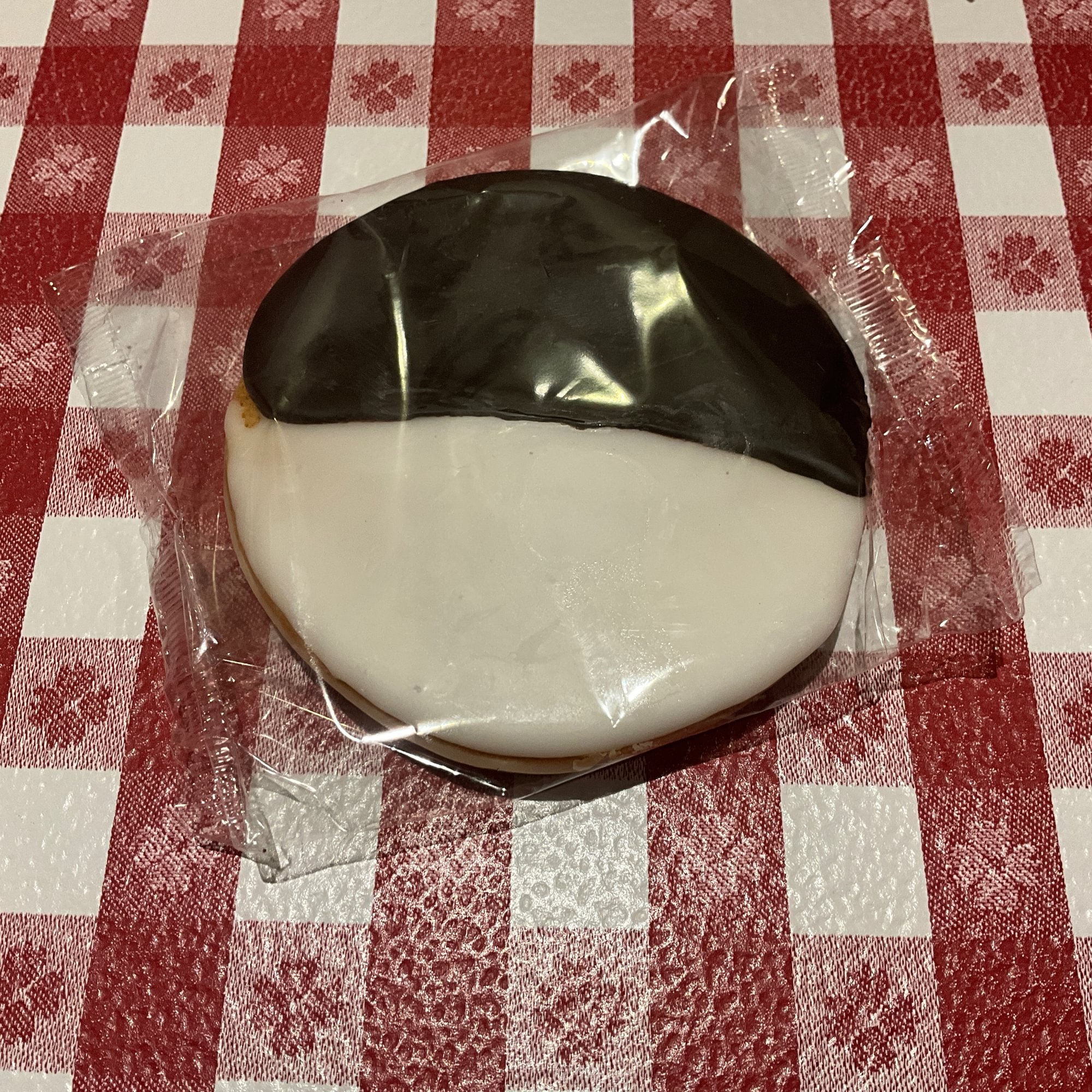 B&W Cookie