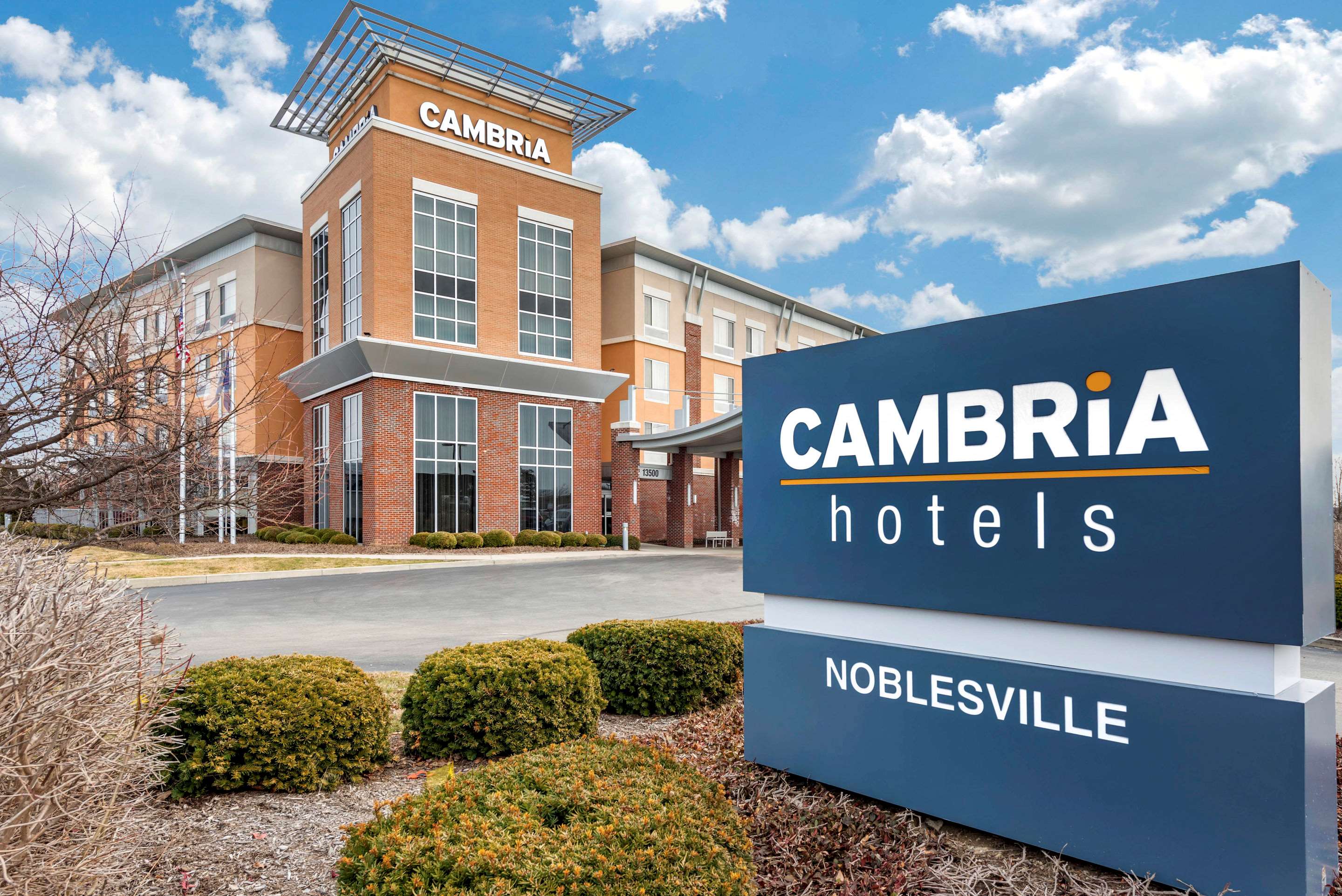 Cambria Hotel Noblesville Indianapolis Photo