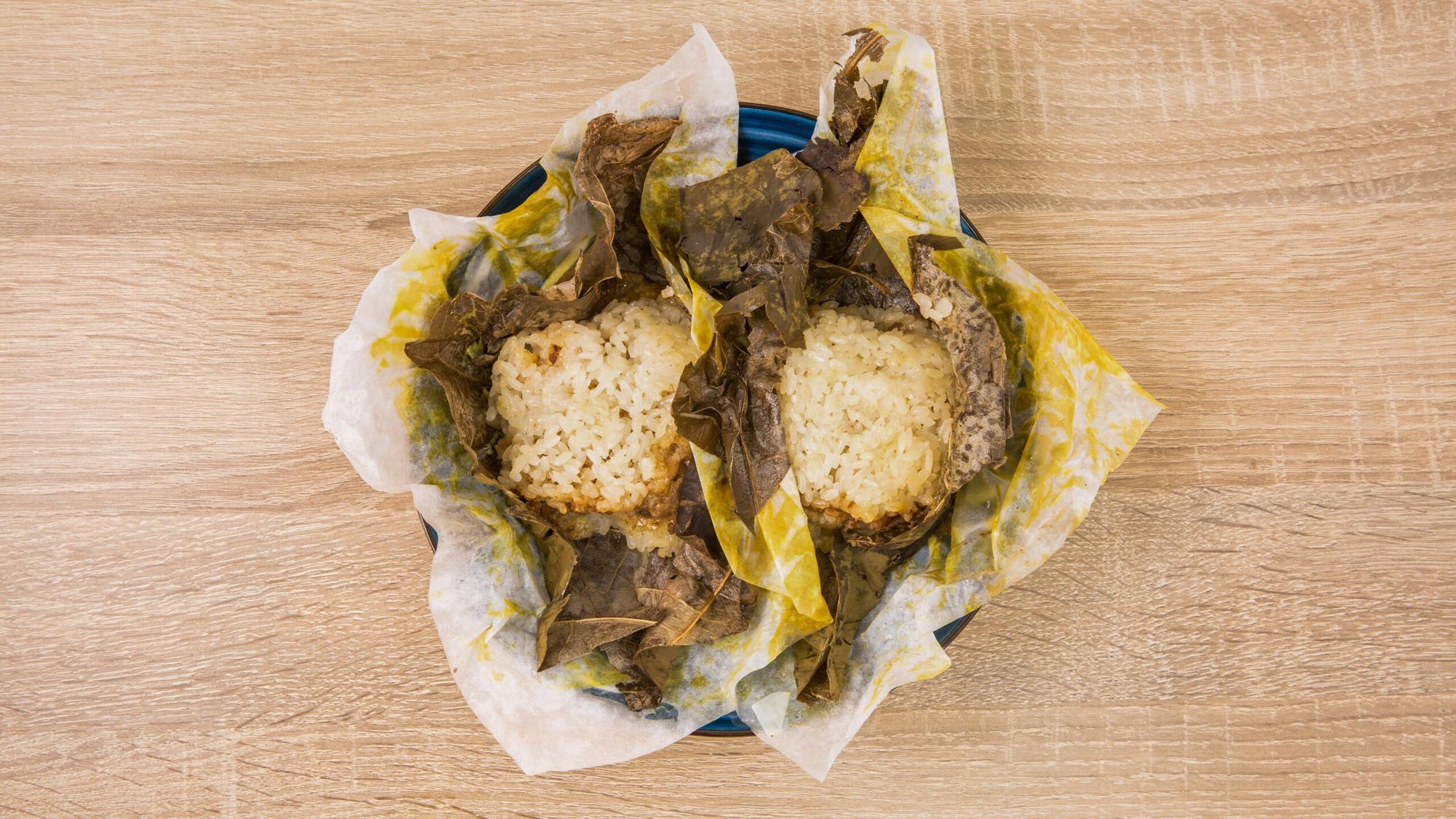 Sticky Rice with Chicken (2 Pieces) 糯米鸡