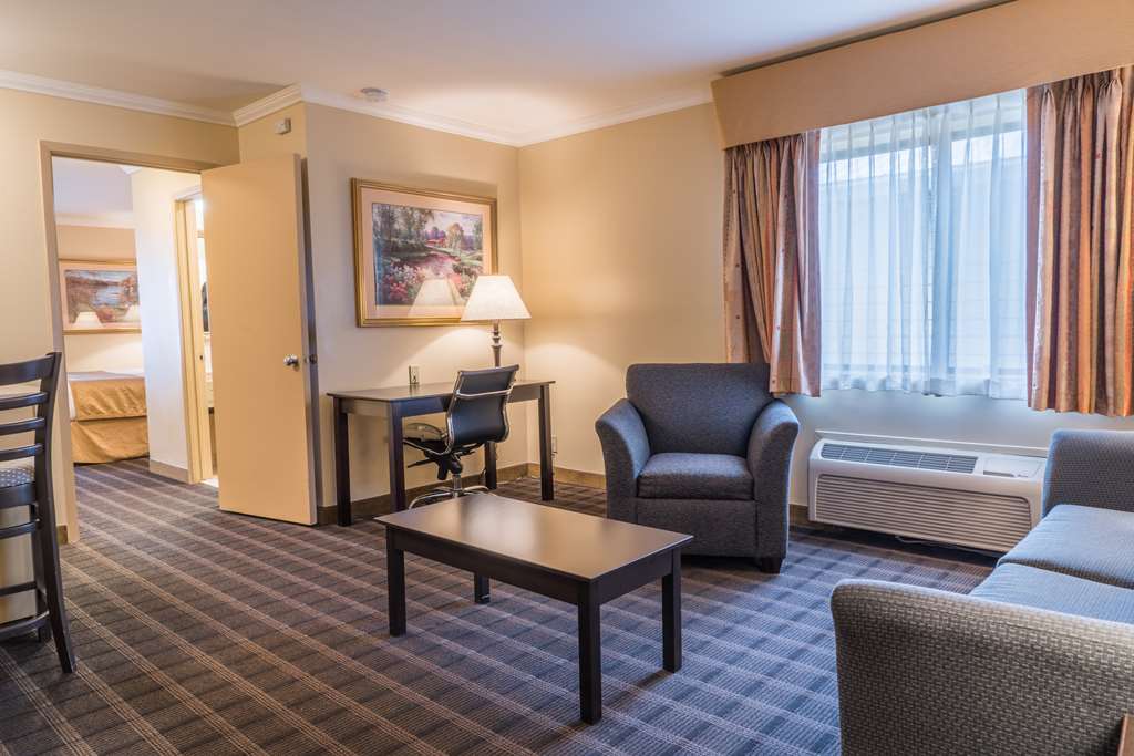 Best Western Inn & Suites Image