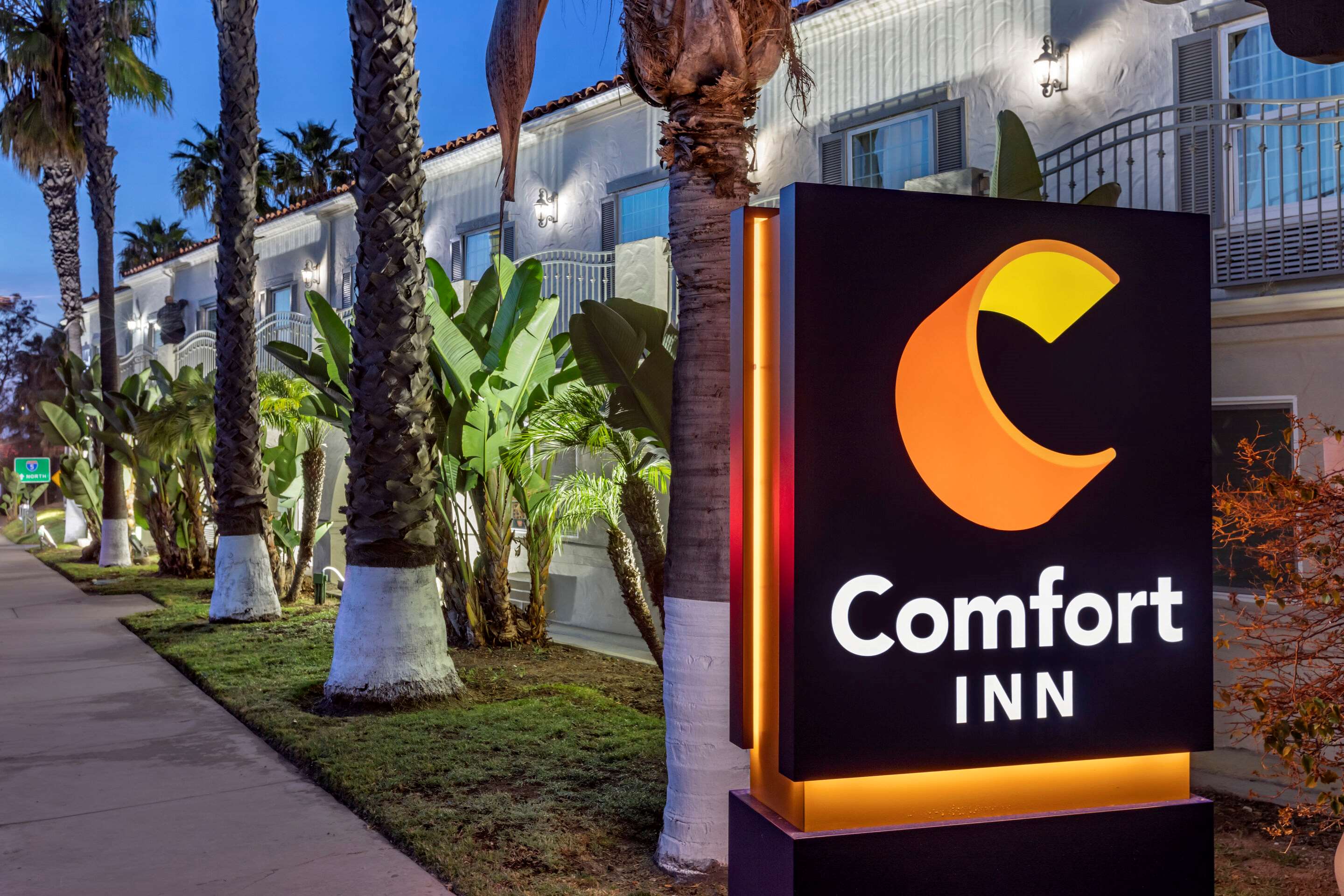 Comfort Inn San Diego Old Town Photo