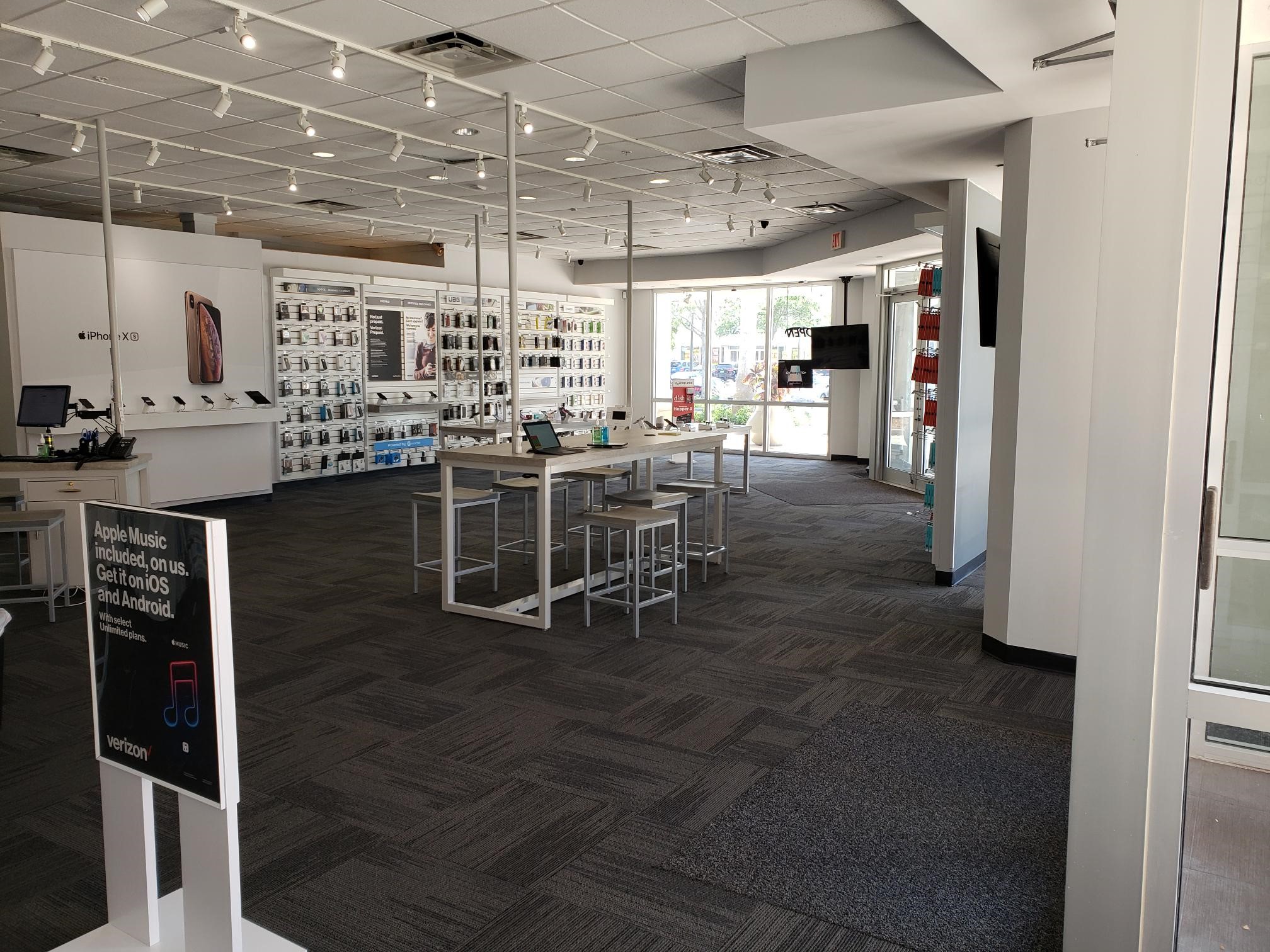 Verizon Authorized Retailer – GoWireless Photo