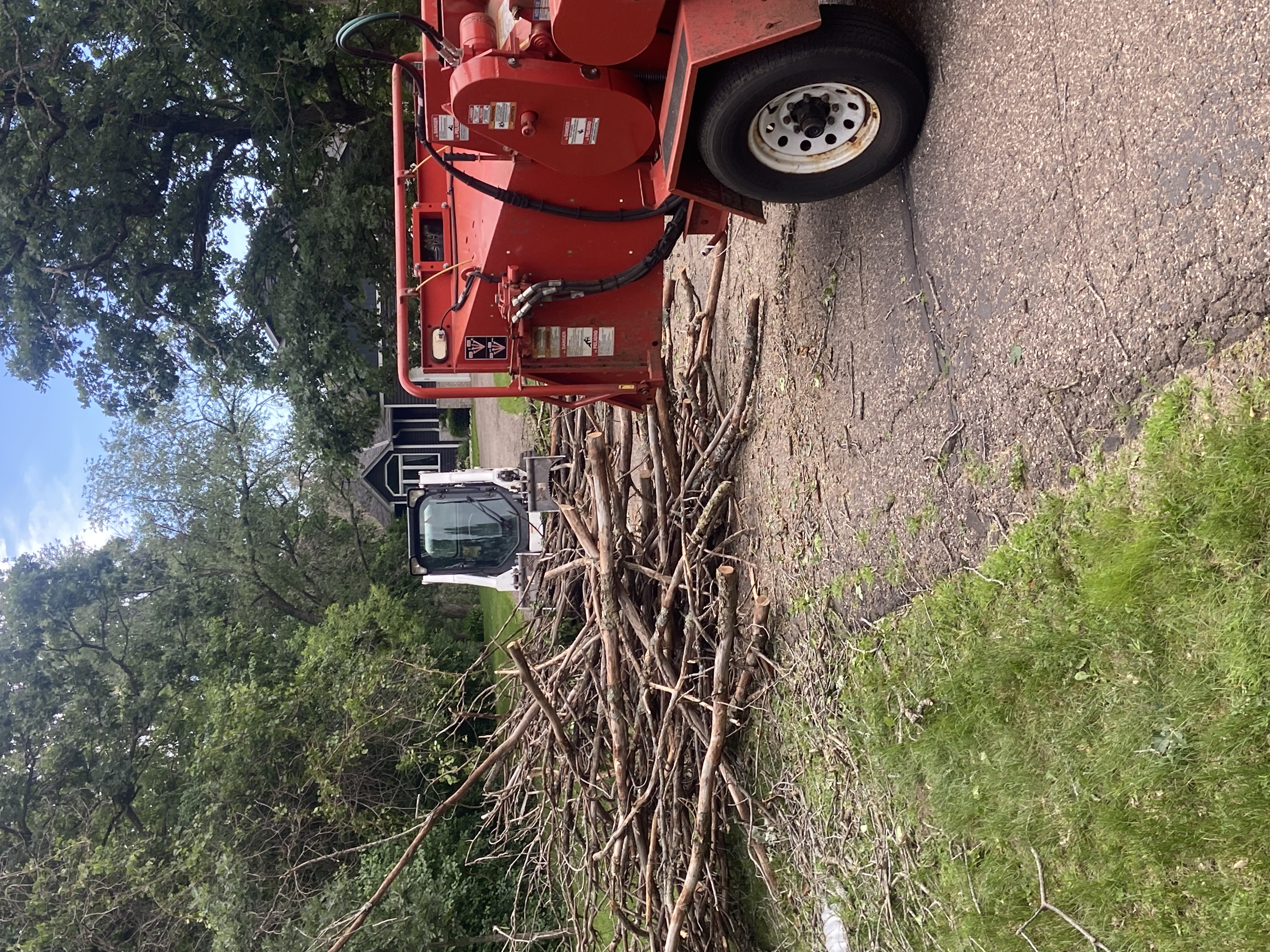 Hansons Tree Service & Landscaping Image