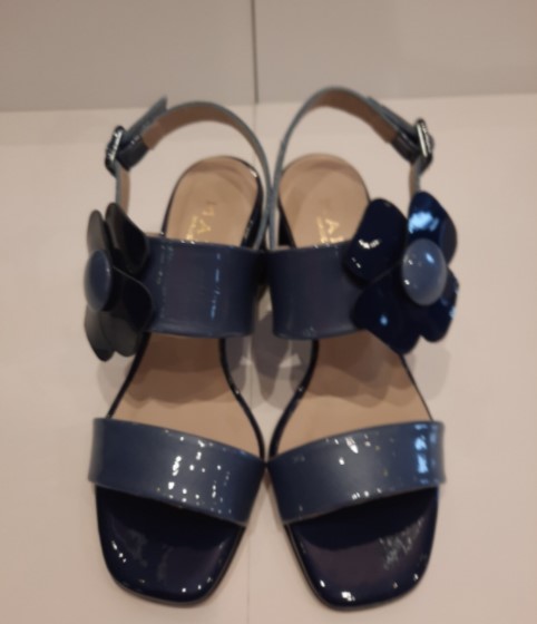 SANDAL BY MARIAN