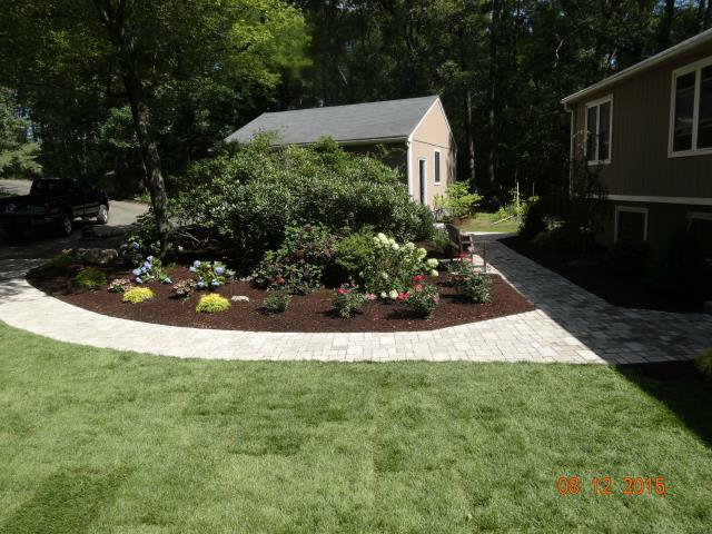 Wenzel Landscaping Image