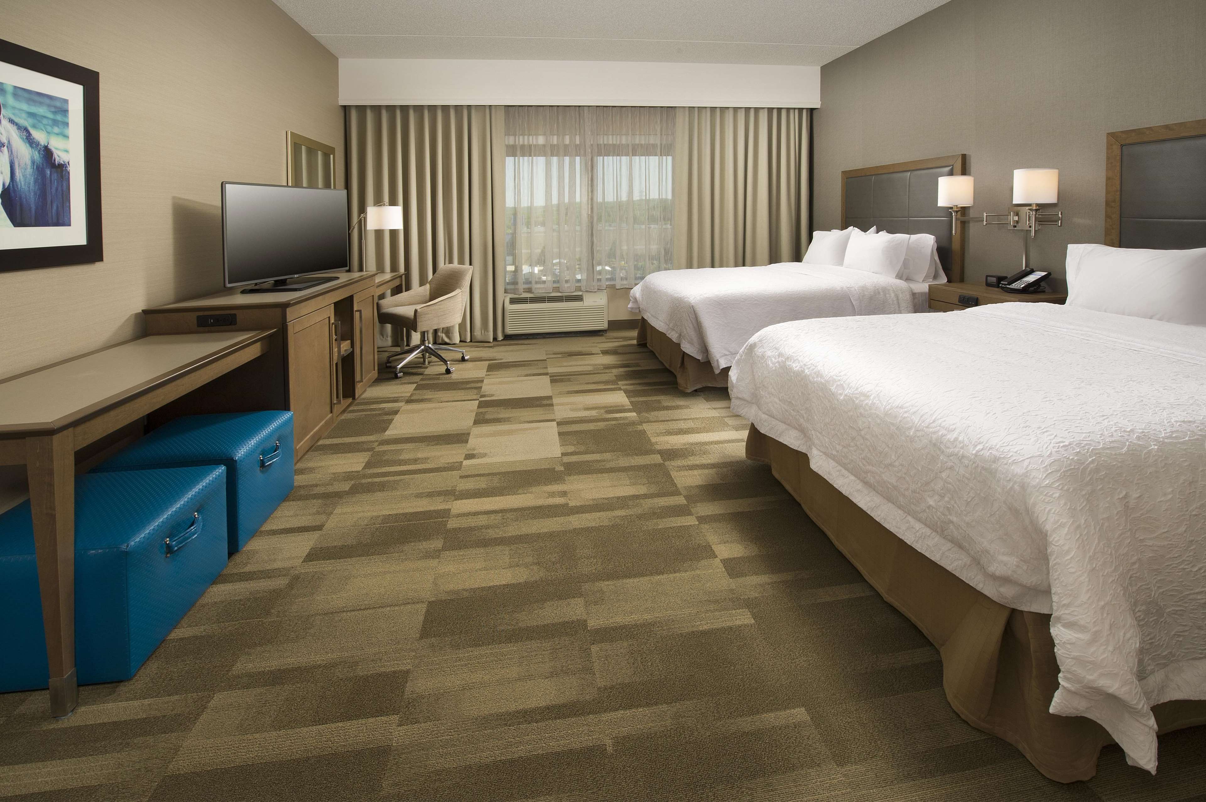 Hampton Inn & Suites Baltimore North/Timonium Photo