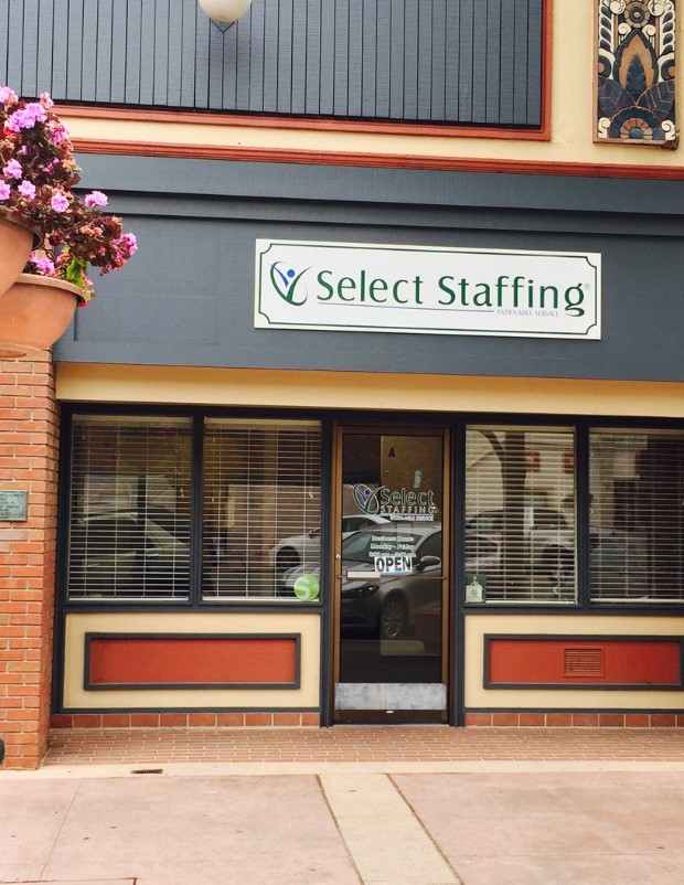 select staffing