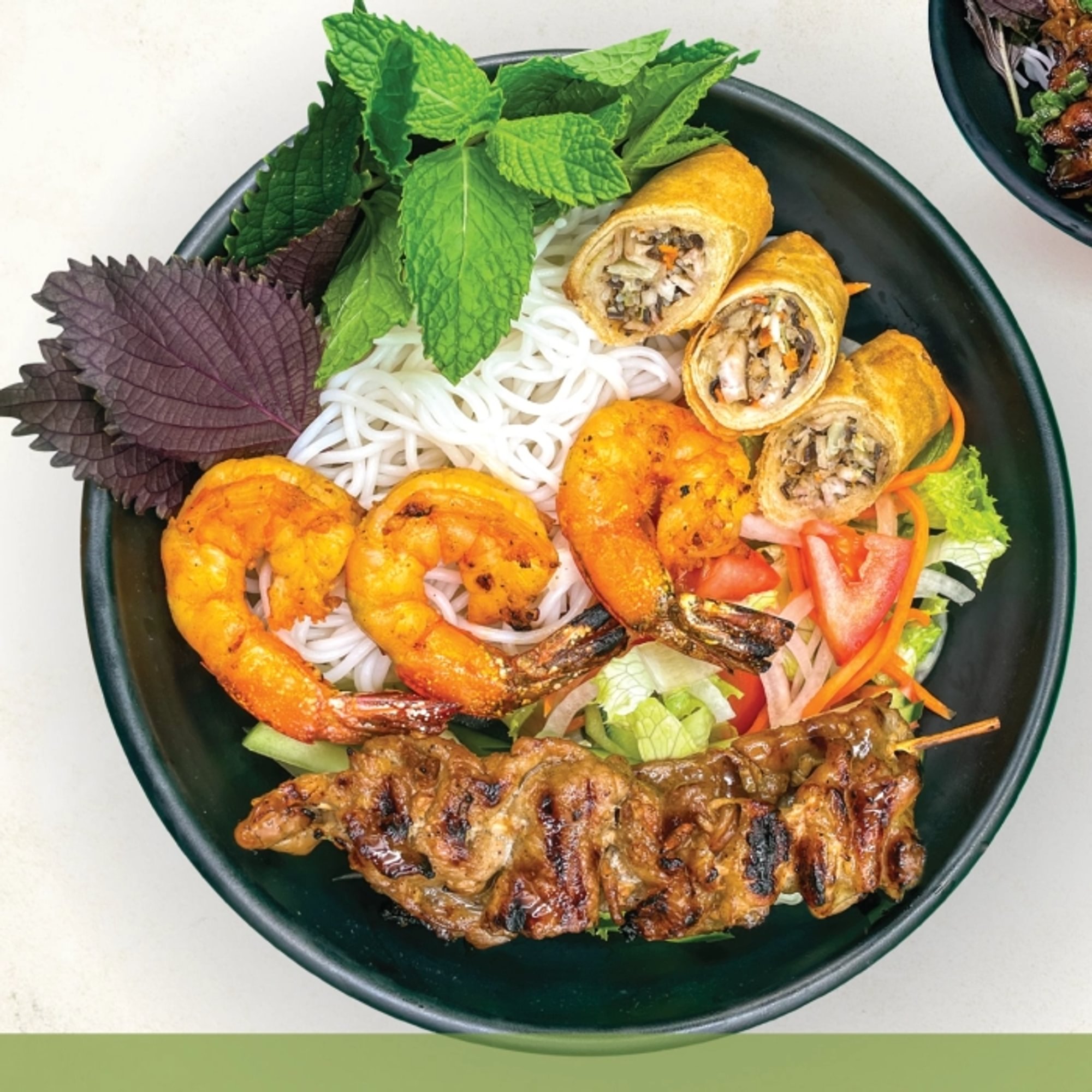 B1 GRILLED PORK, SHRIMPS & EGGROLL / Bún Tôm, Thịt Nướng Và Chả Giò