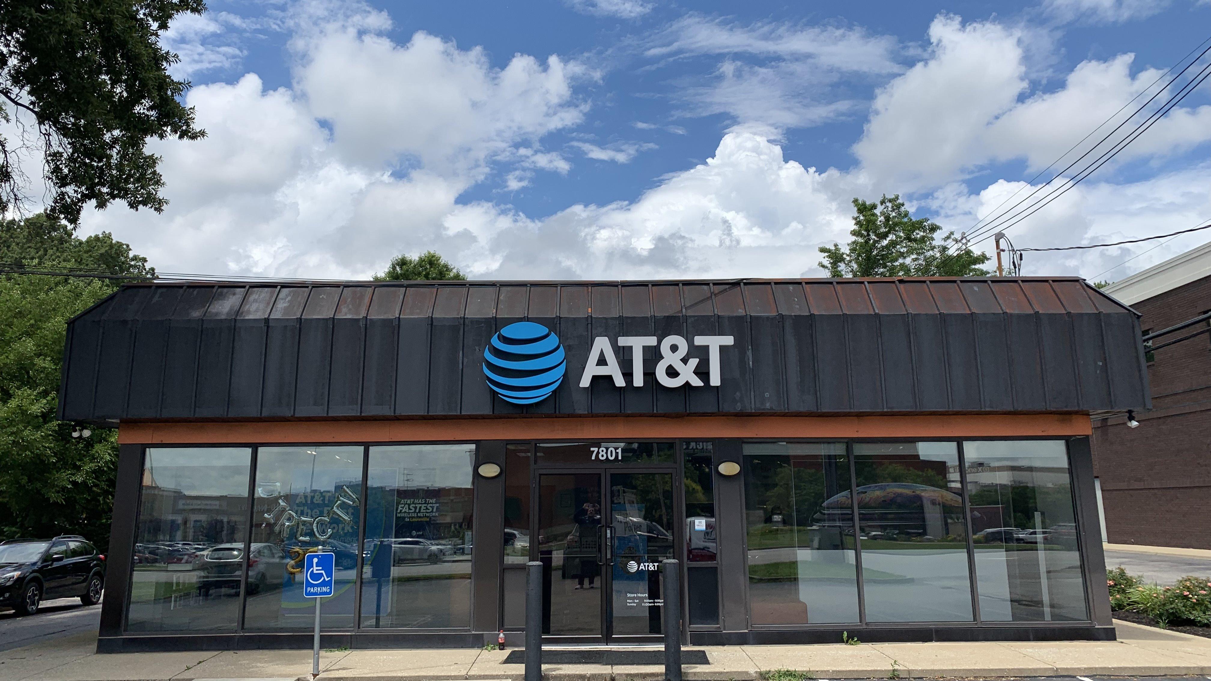 AT&T Store Photo