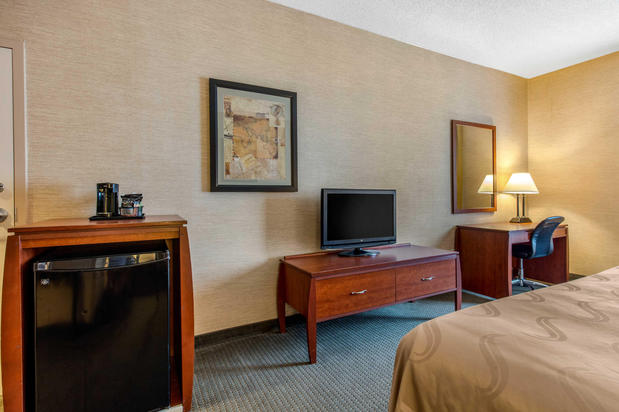 Images Quality Inn & Suites Benton - Draffenville