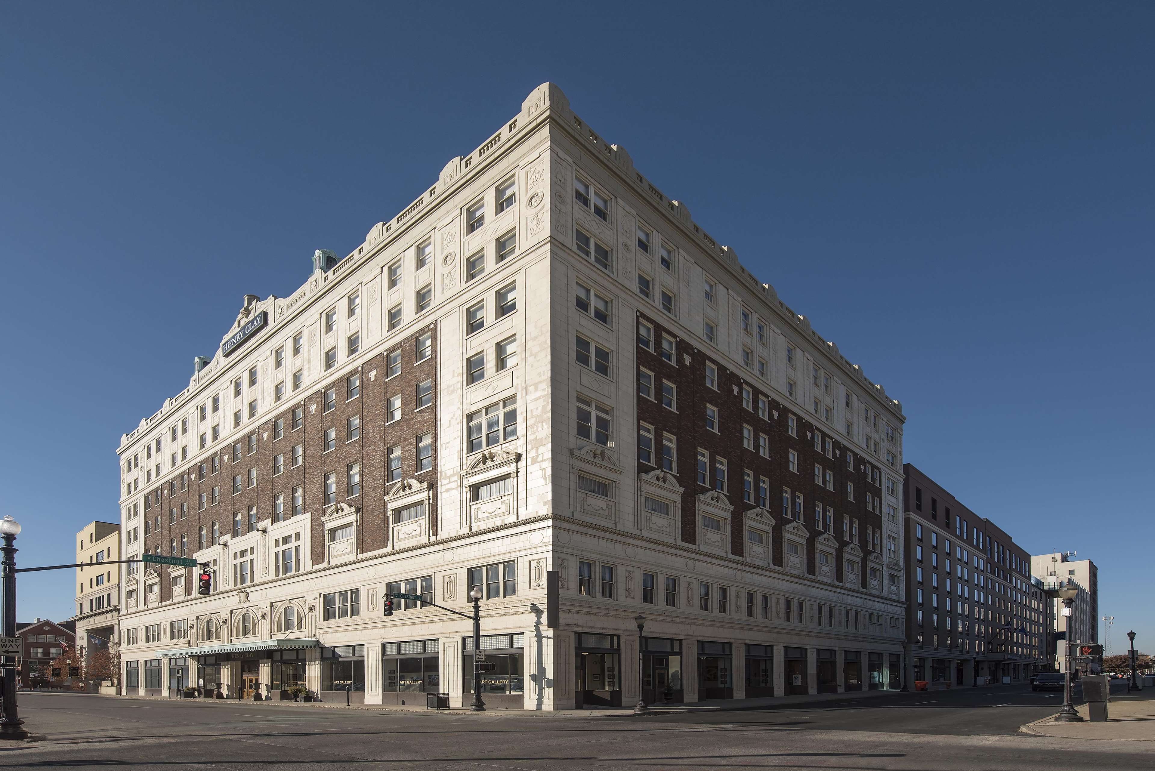 Hilton Garden Inn Louisville Downtown Photo