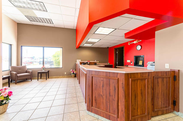 Images Econo Lodge