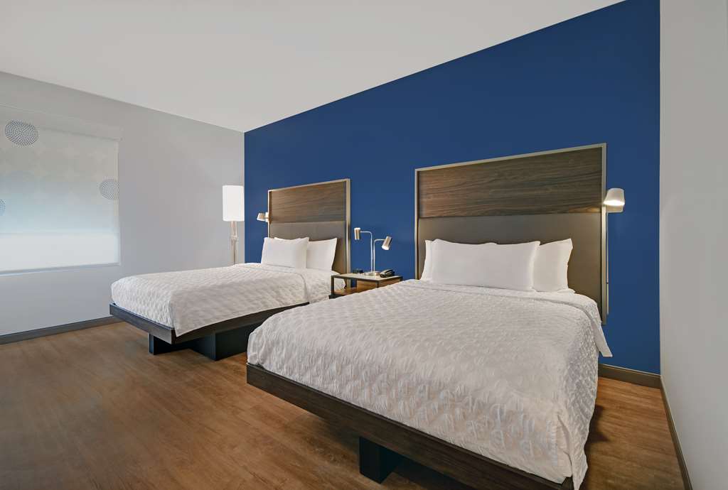 Tru by Hilton Troy Detroit Image