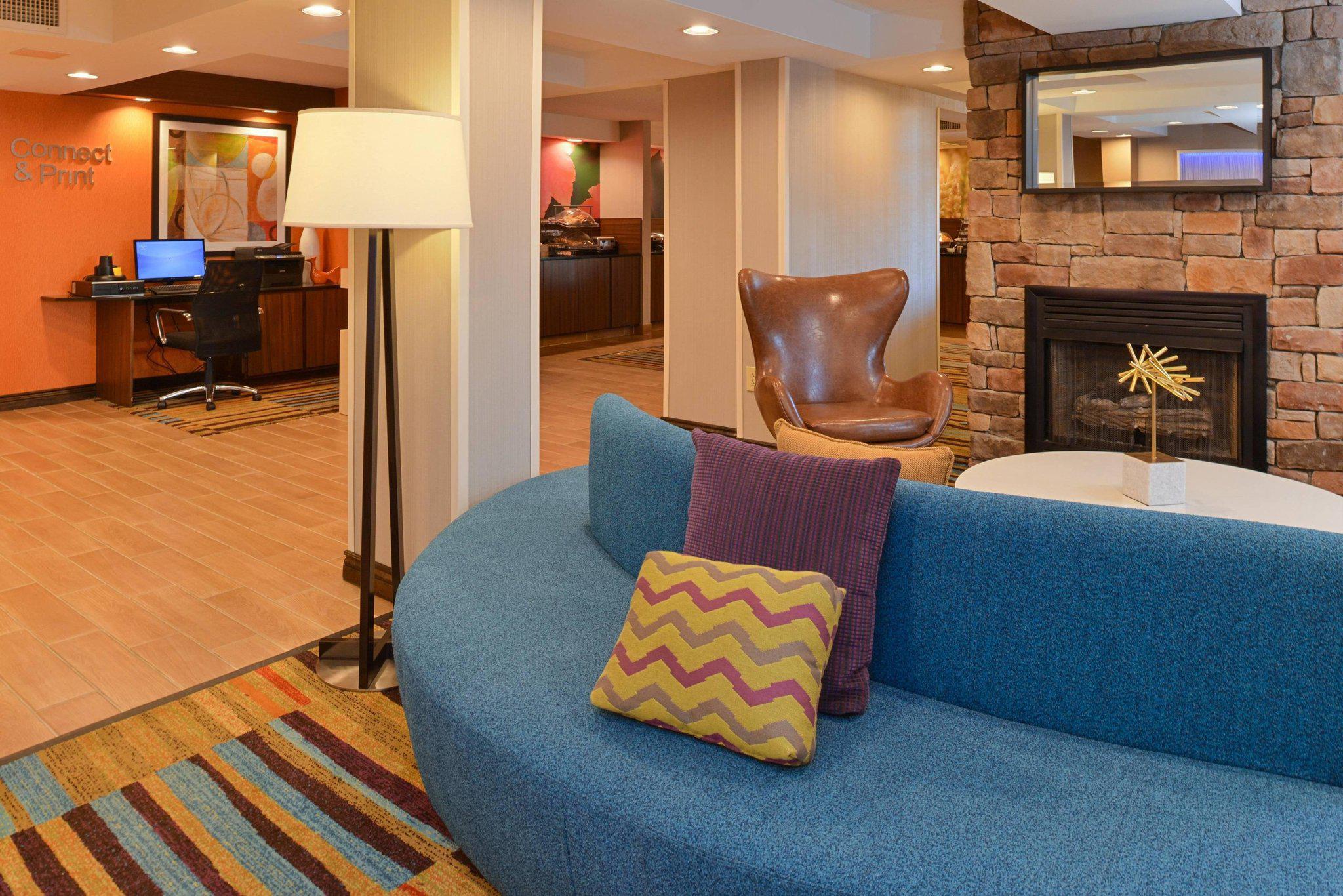 Fairfield Inn & Suites by Marriott Lexington Georgetown/College Inn Photo