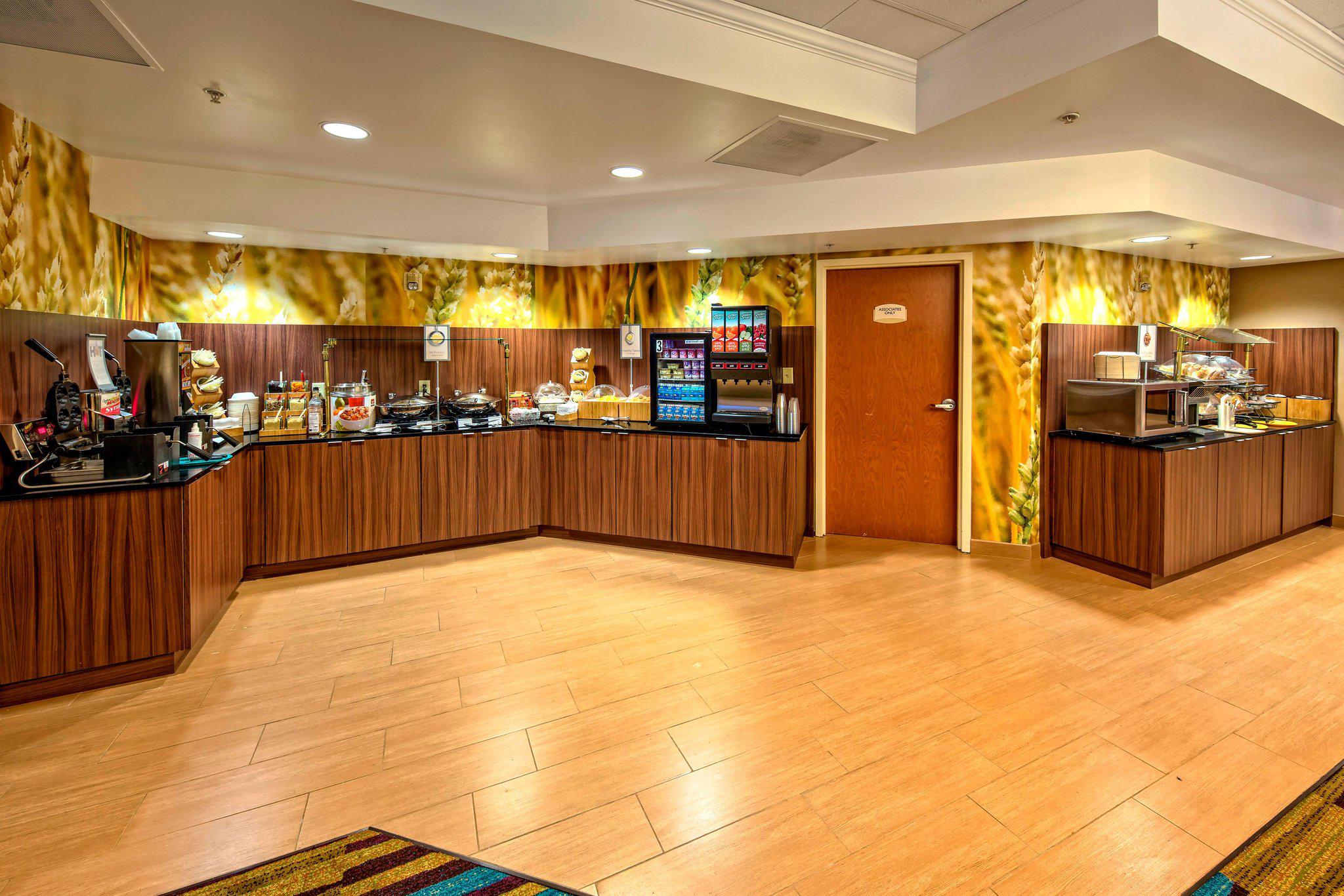 Fairfield Inn & Suites by Marriott Orlando Near Universal Orlando Resort Photo