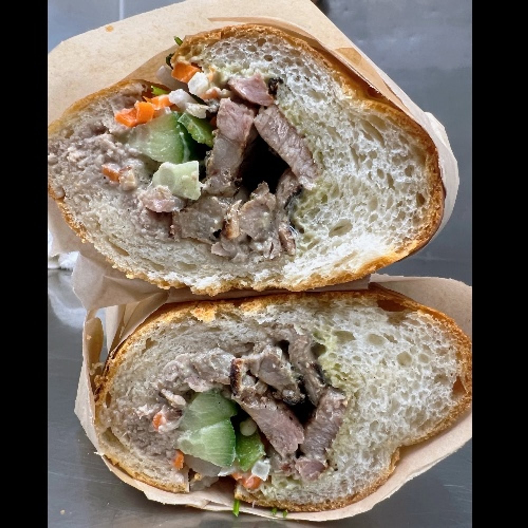 5. Grilled Pork (Thit Nuong)