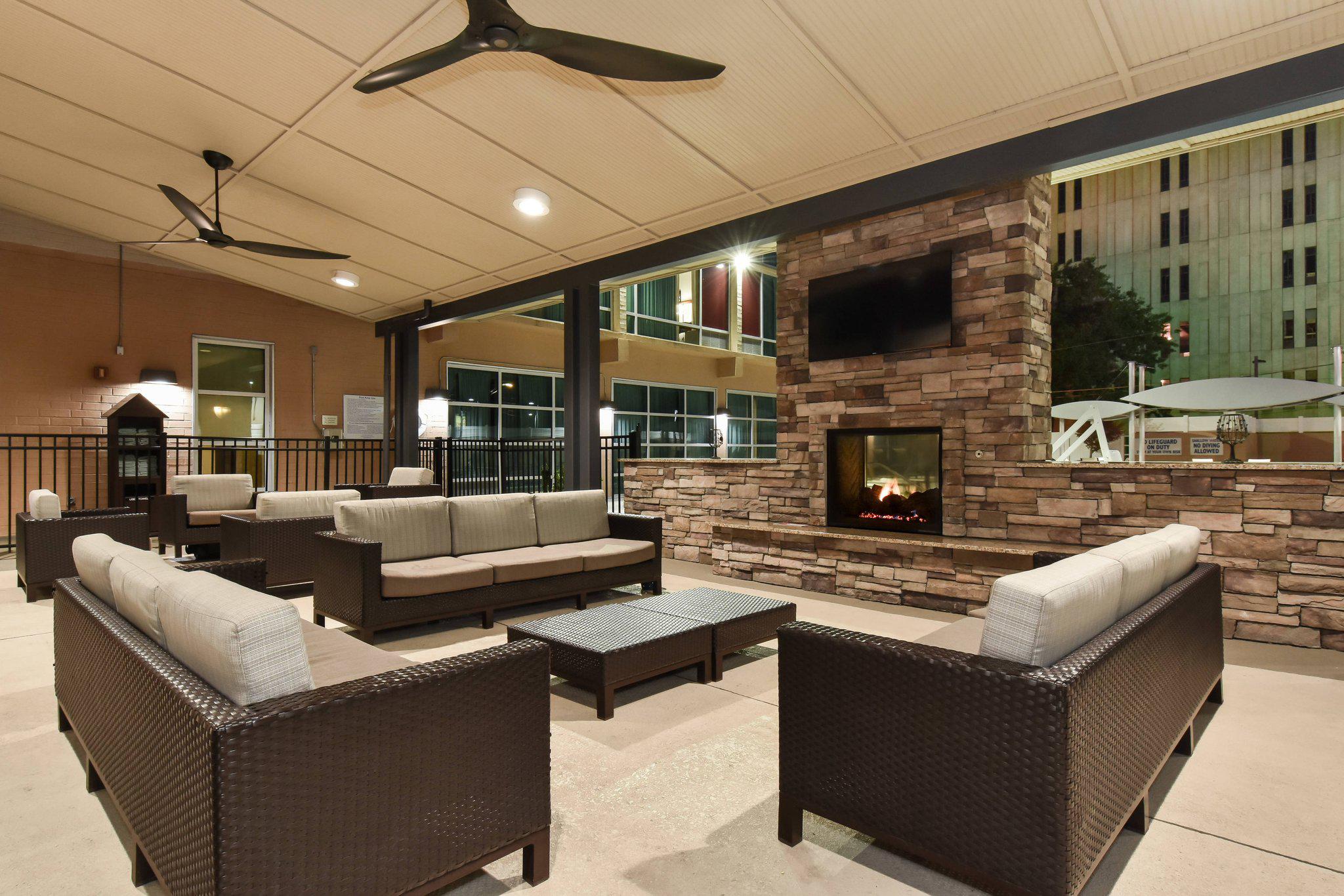 Courtyard by Marriott Columbia Downtown at USC Photo