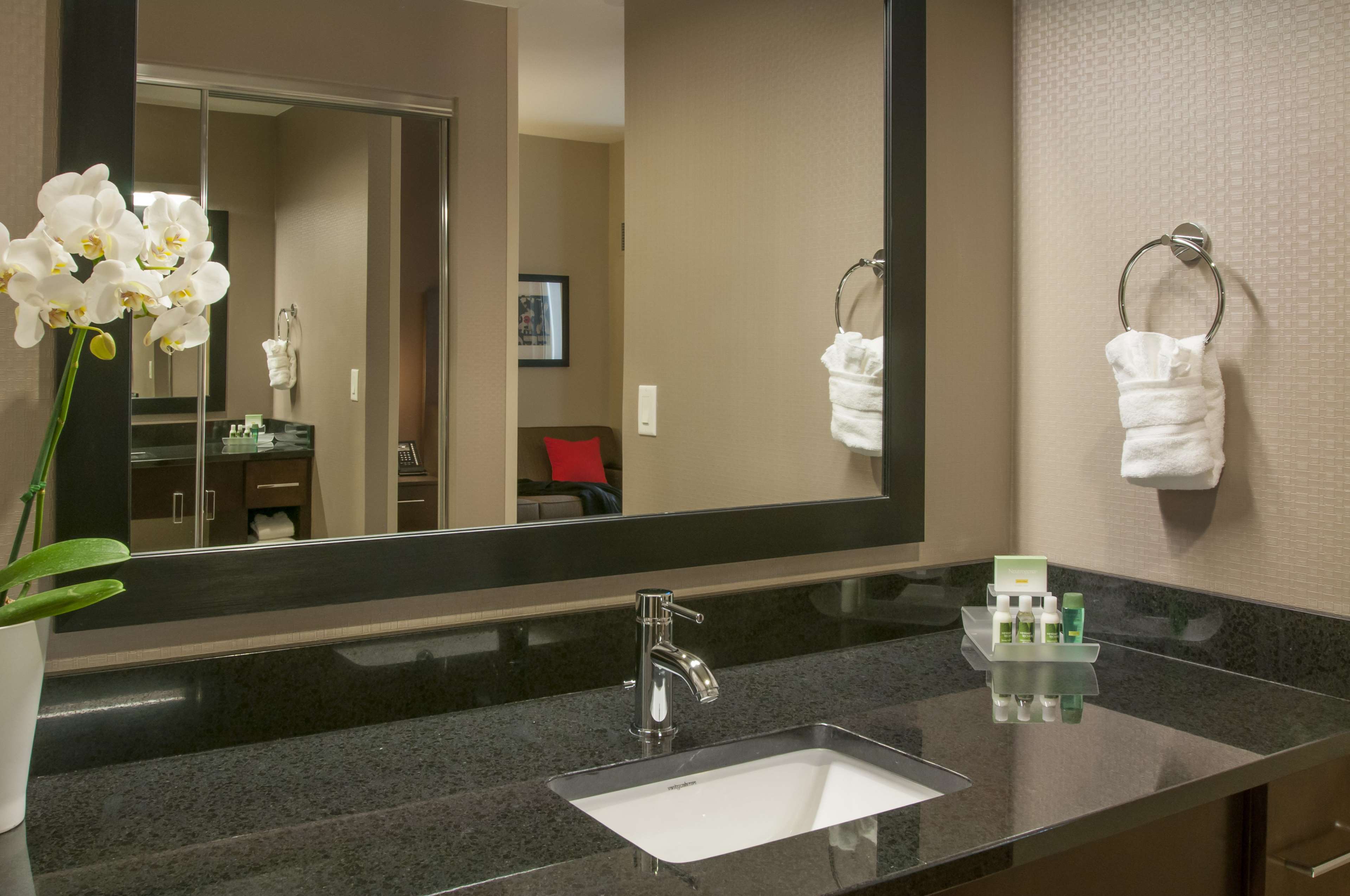 Homewood Suites by Hilton Denver Downtown-Convention Center, CO Photo