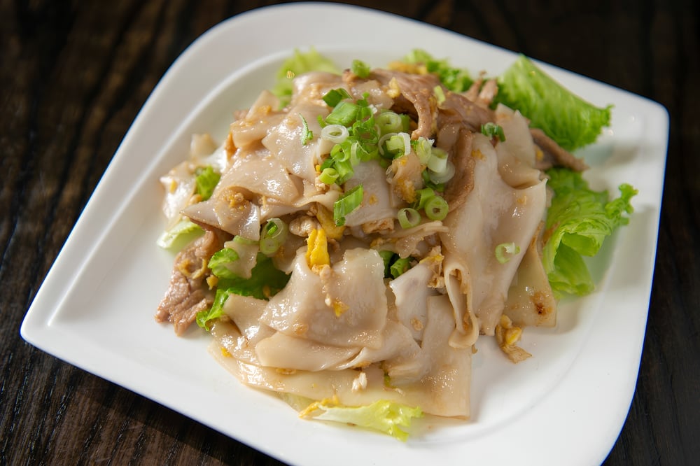 Bai Tong Special Noodles