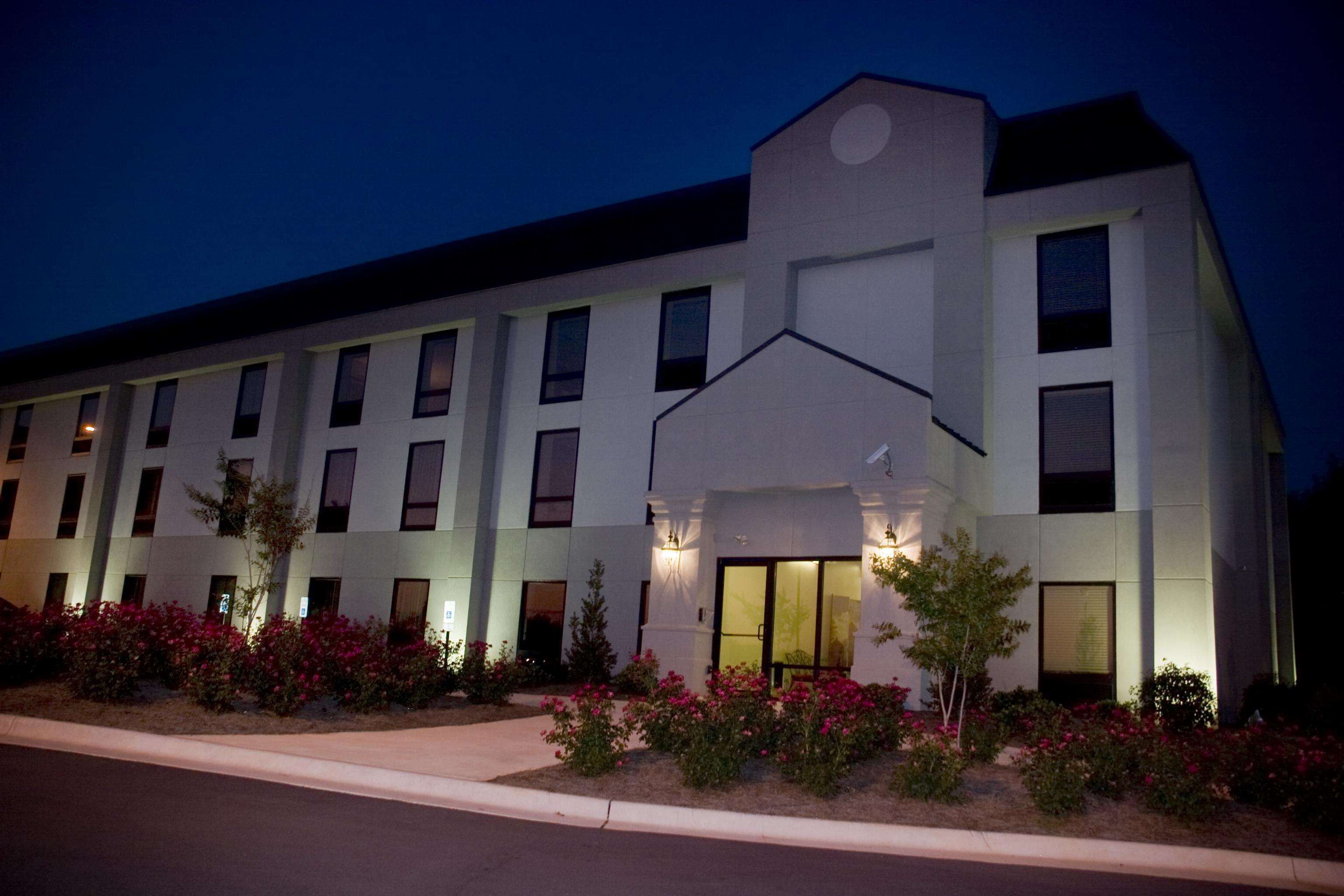 Hampton Inn Madison Huntsville Airport Photo