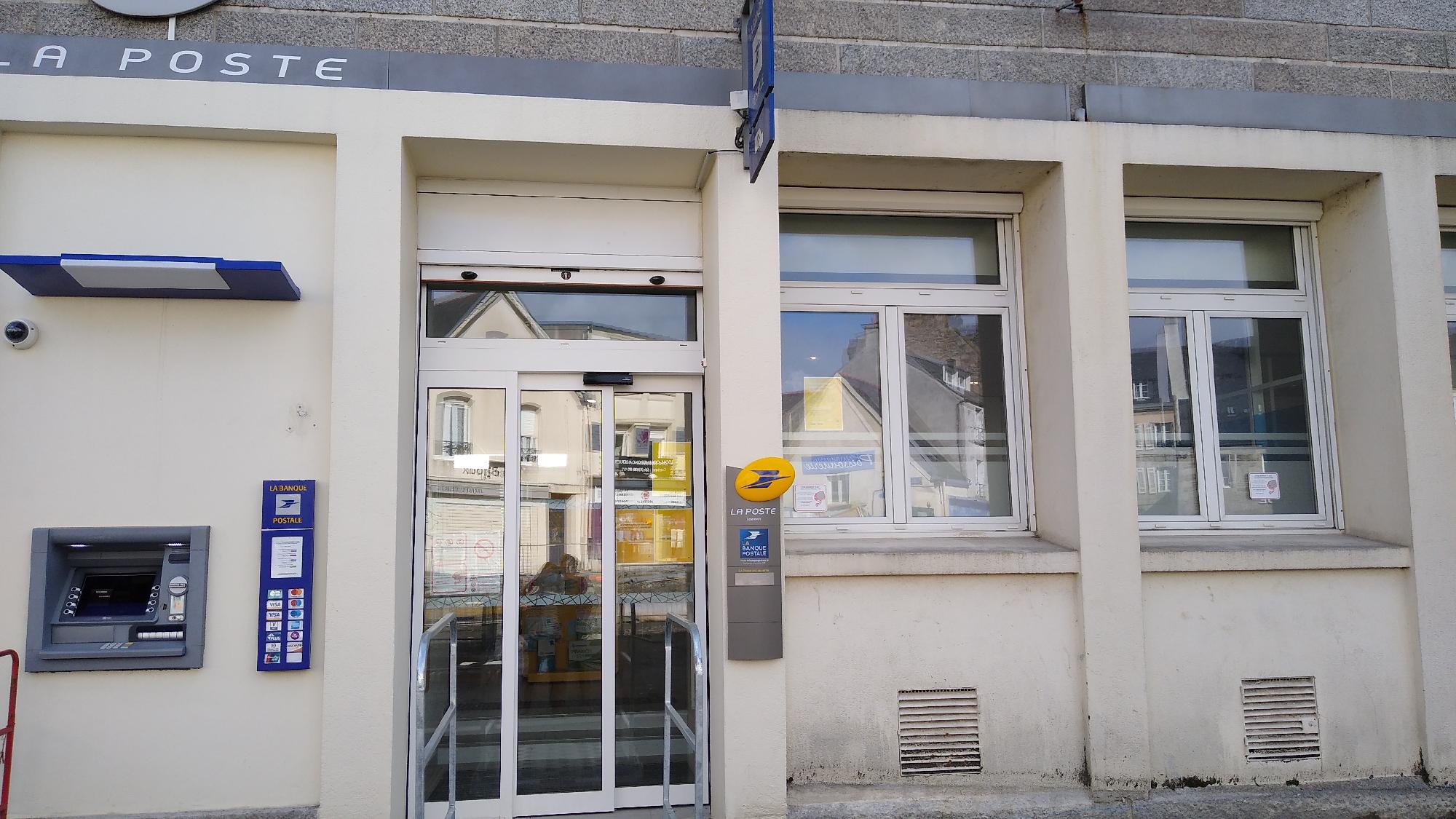 La Poste Landerneau Centre De Distribution Courrier La Poste LESNEVEN (29260) - La Poste