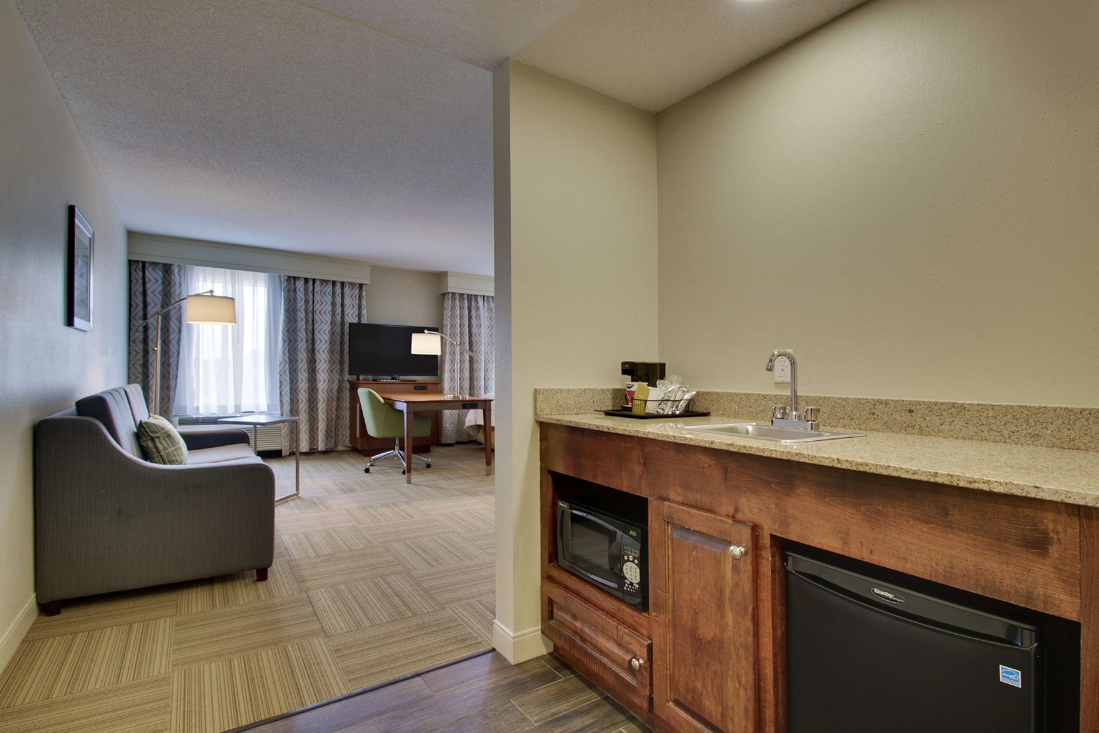 Hampton Inn Warner Robins Photo