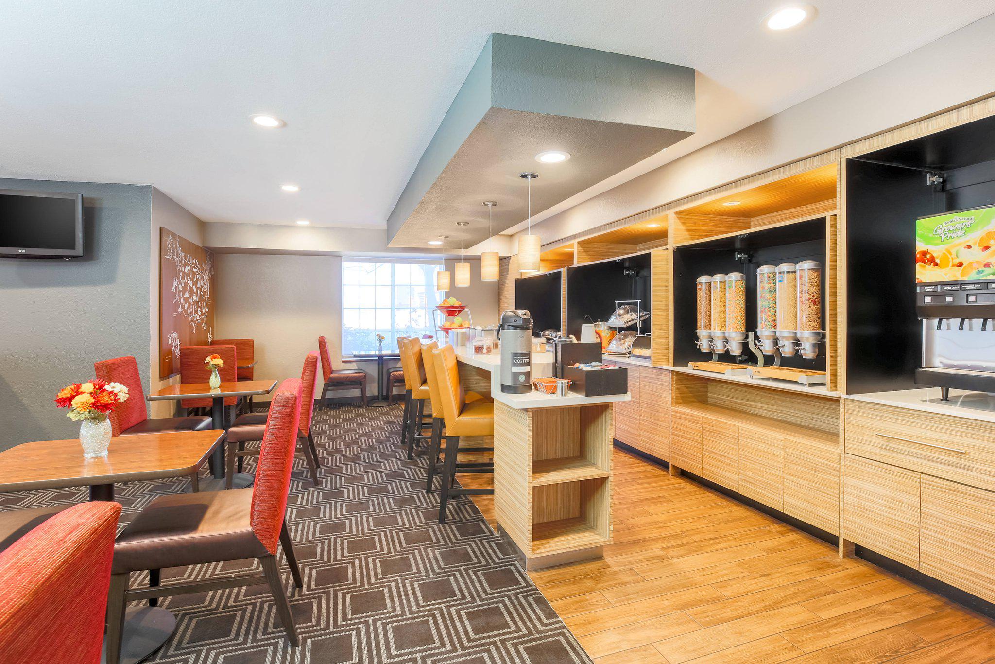 TownePlace Suites by Marriott Denver Tech Center Photo