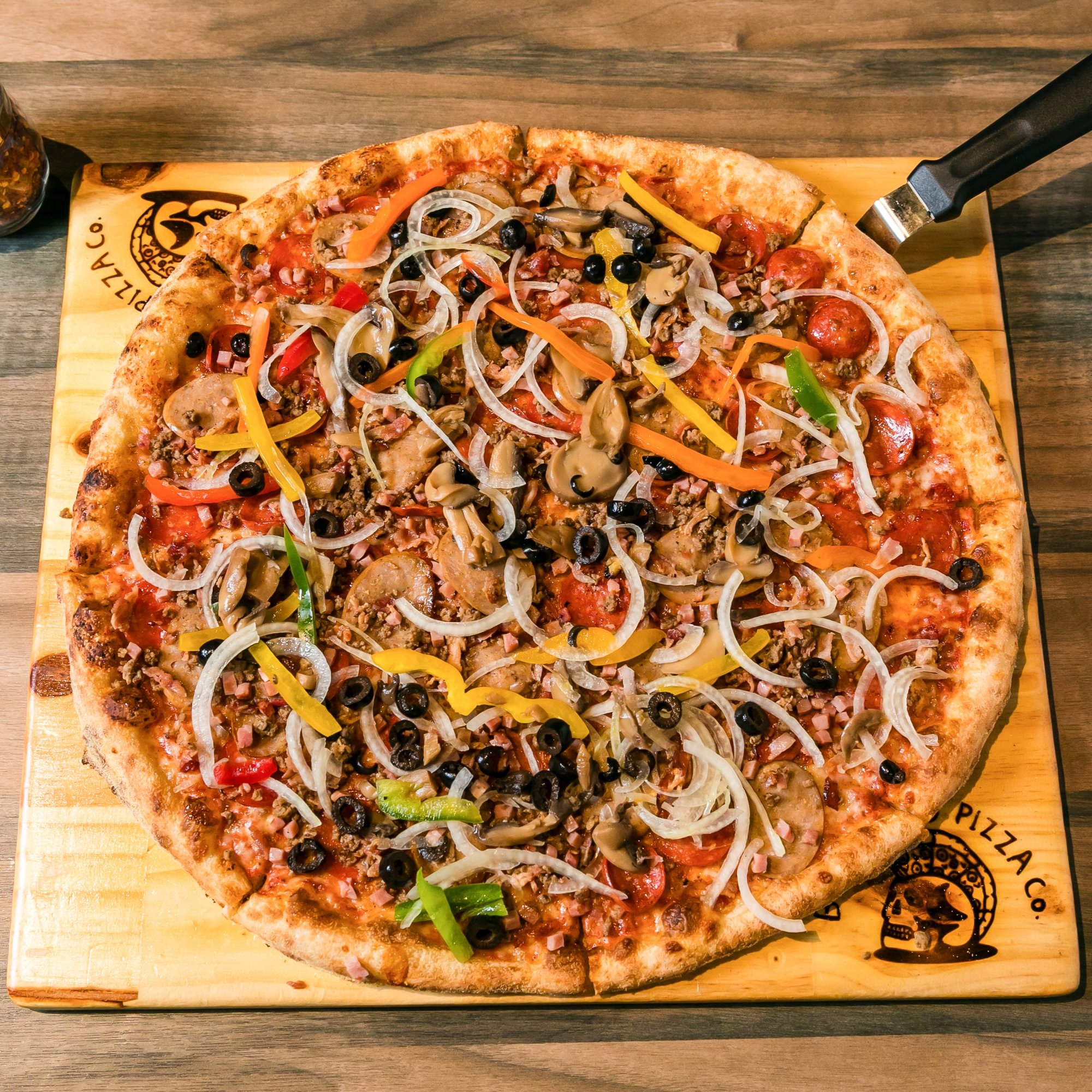 Deluxe Pizza