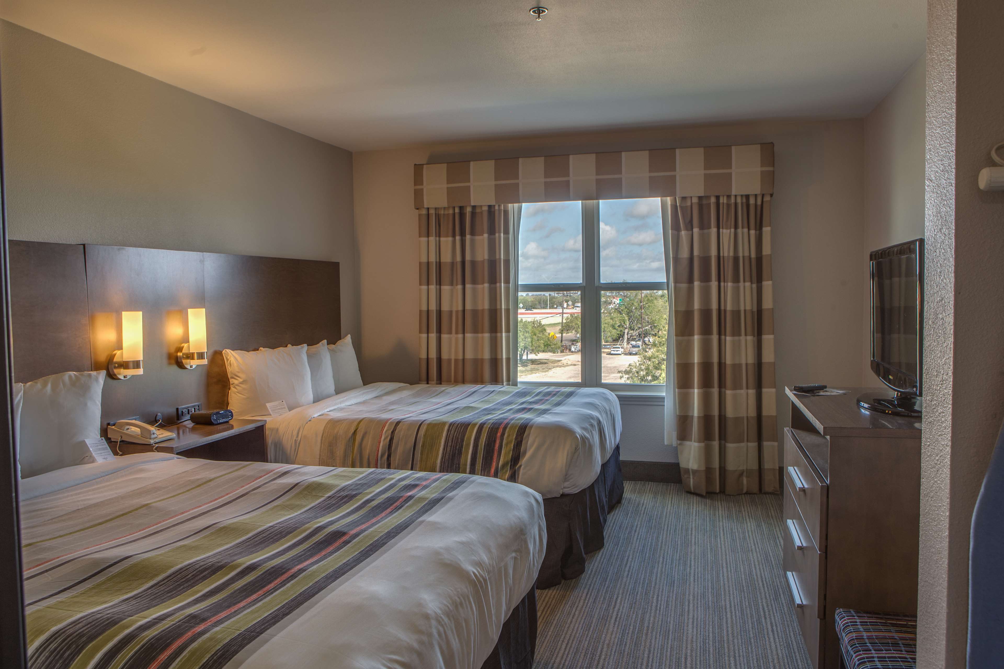 Country Inn & Suites by Radisson, Harlingen, TX Photo