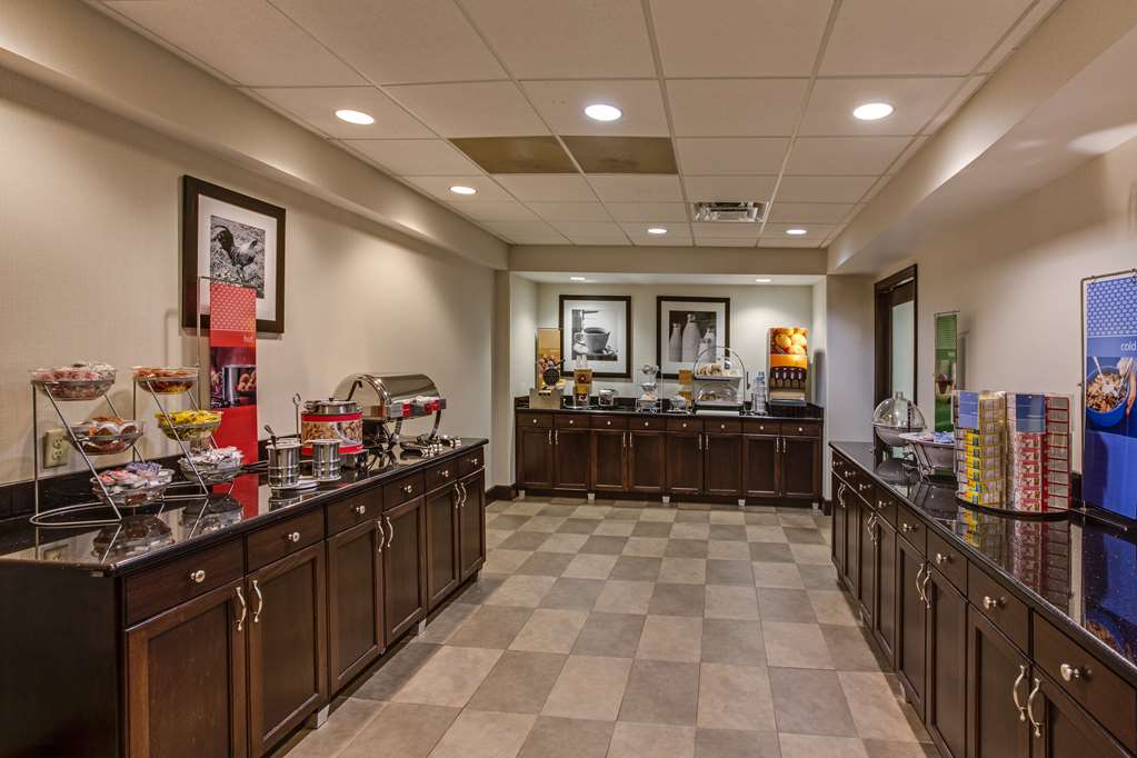 Hampton Inn Clearfield Image