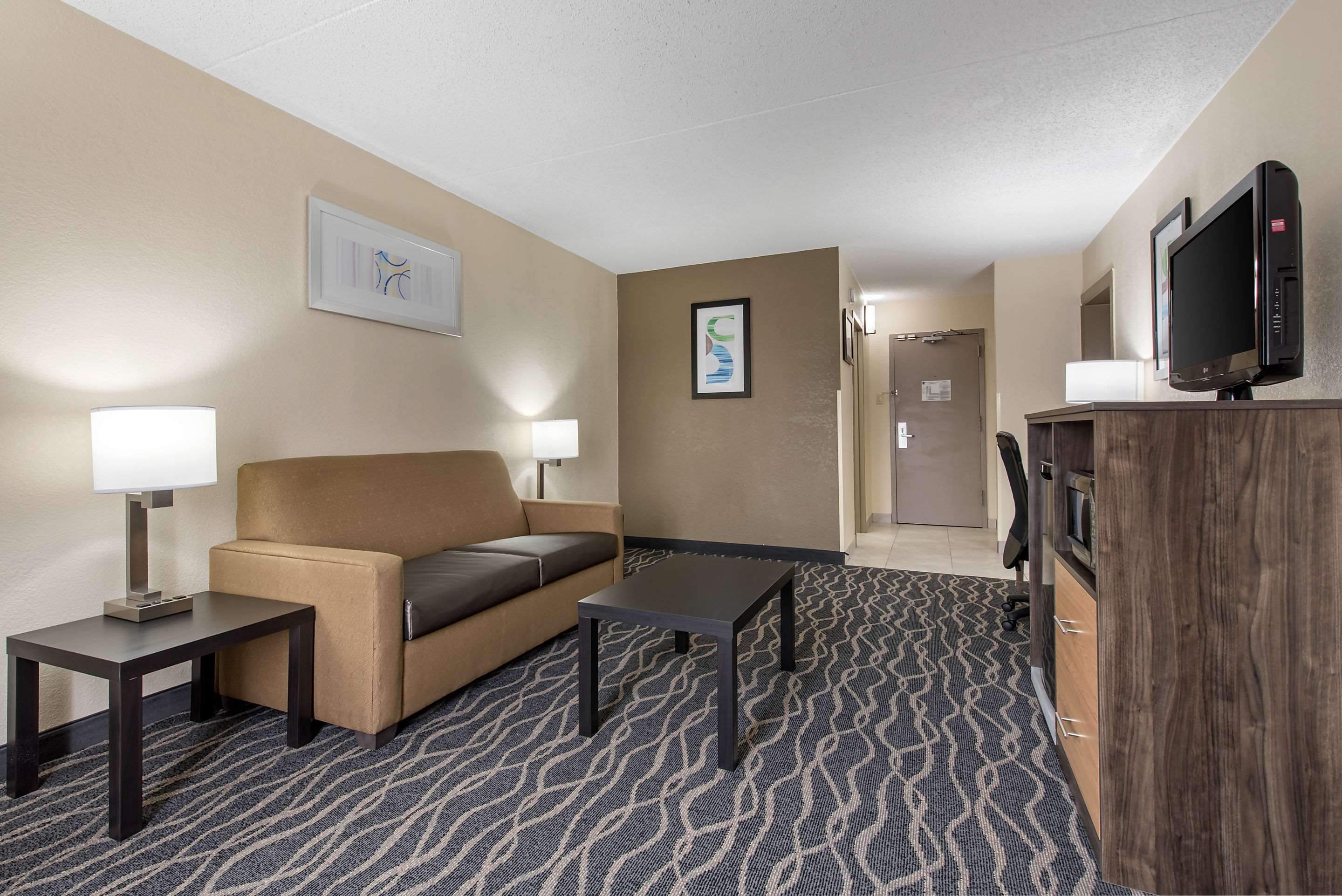 Quality Inn & Suites Lafayette I-65 Photo