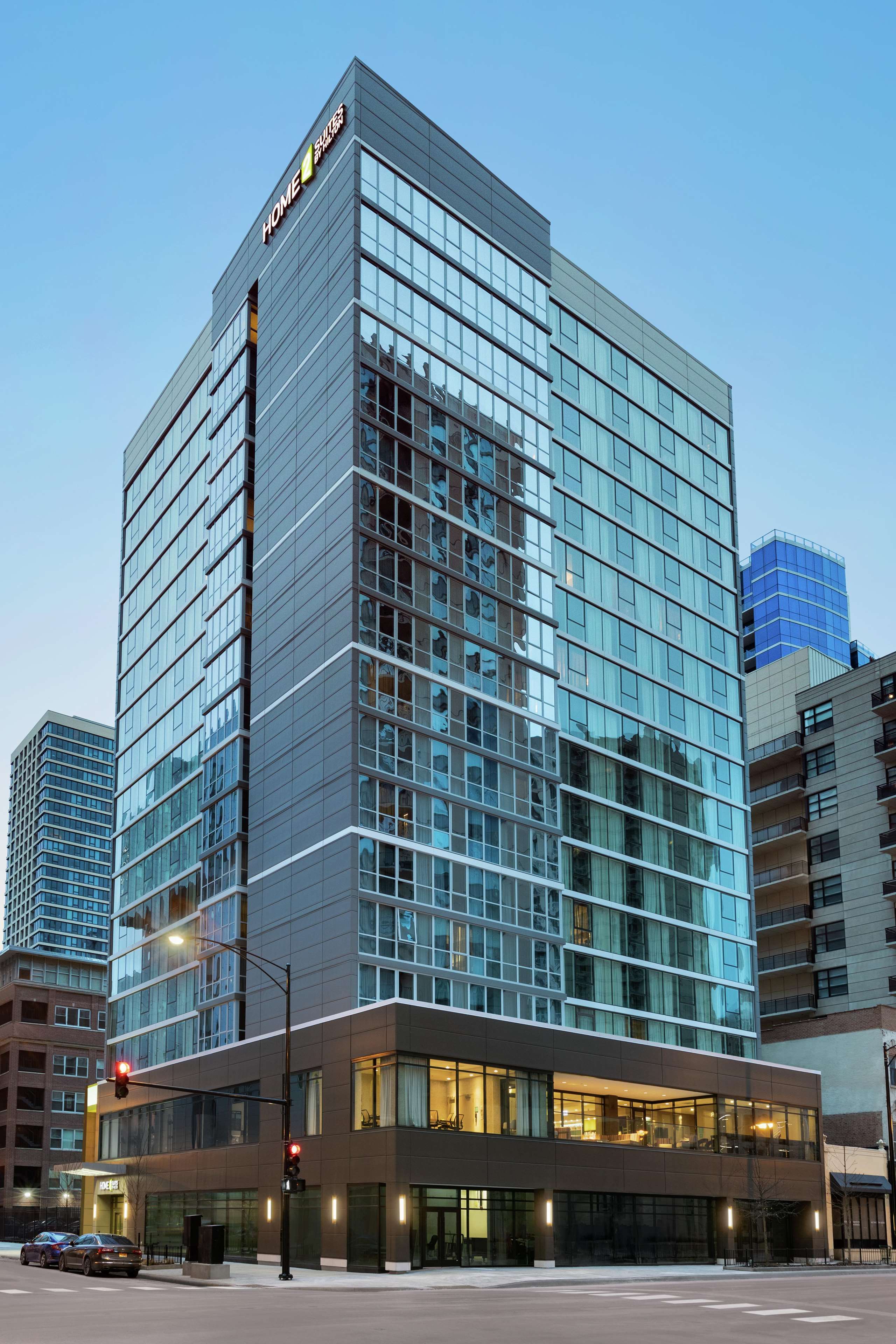 Home2 Suites by Hilton Chicago River North Photo