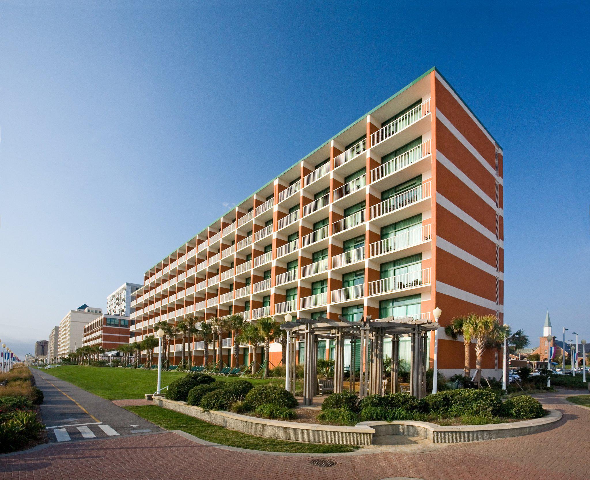 Holiday Inn & Suites Virginia Beach - North Beach Photo