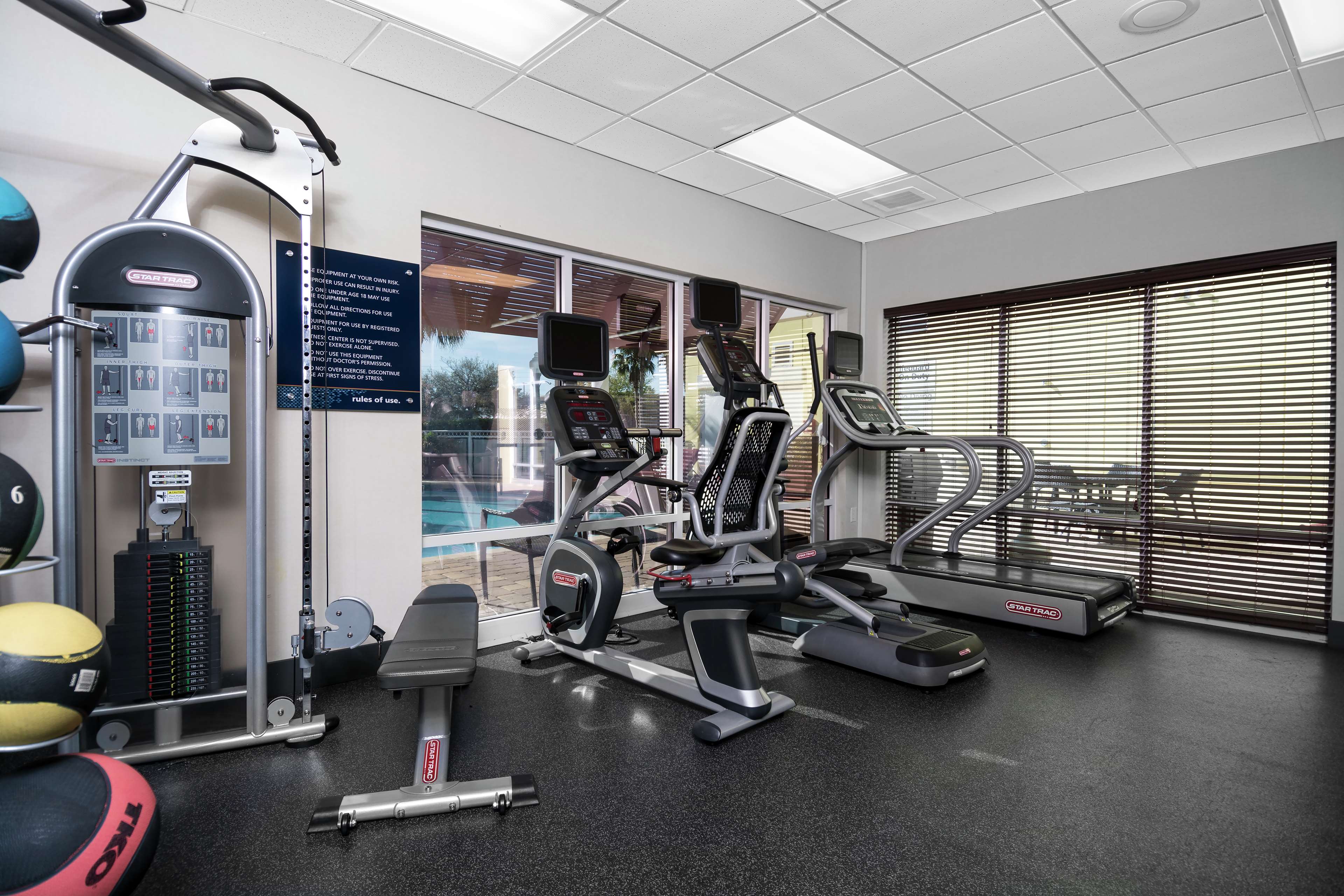 Hampton Inn & Suites Jacksonville Deerwood Park Photo