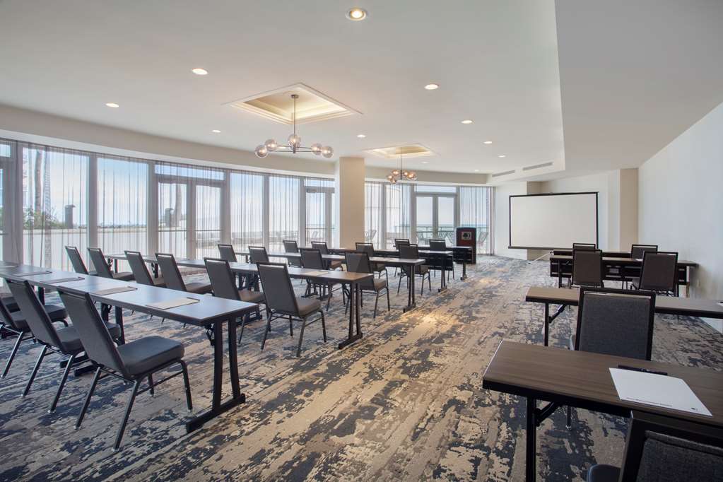DoubleTree Resort & Spa by Hilton Hotel Ocean Point  - North Miami Beach Image