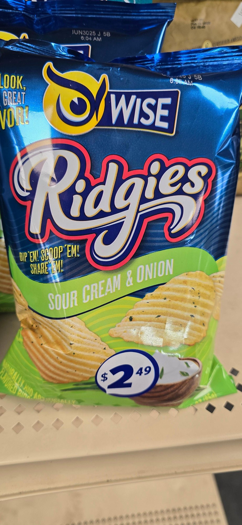 Wise Chips Ridgies Sour Cream & Onion
