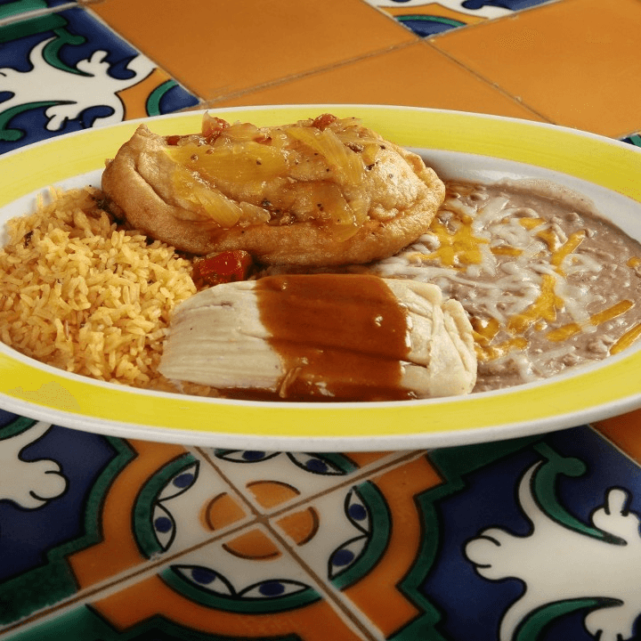 CHILE RELLENO & TAMAL