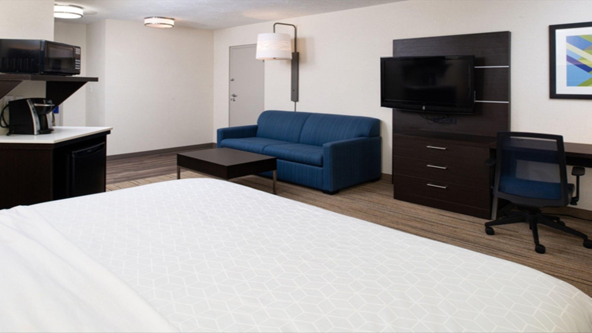 Holiday Inn Express Cincinnati West Photo