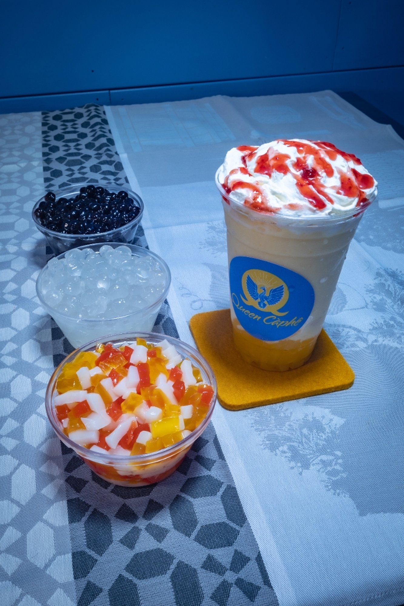 Tabby Cat-Mango Smoothie