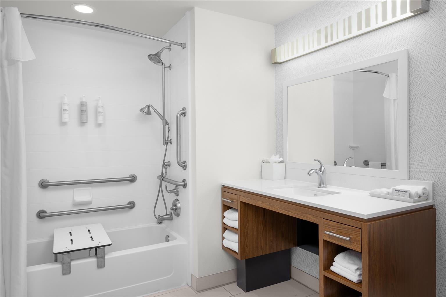 Home2 Suites by Hilton Minneapolis-Eden Prairie Image
