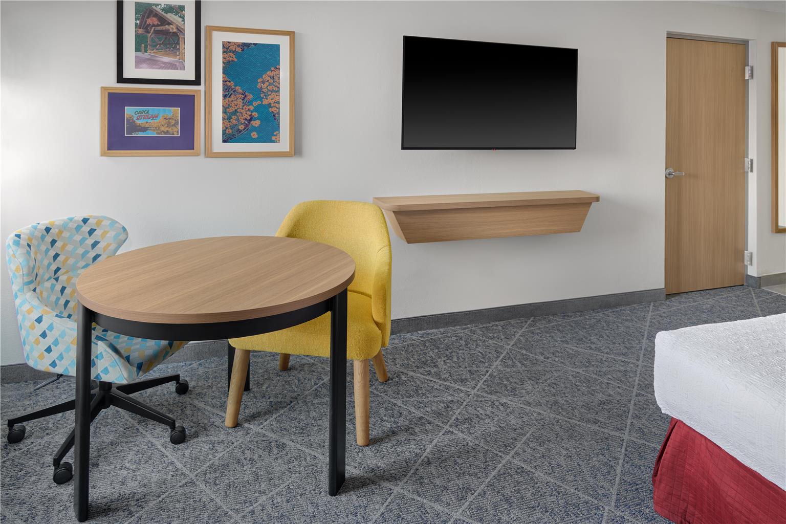 Hampton Inn Chicago-Carol Stream Image